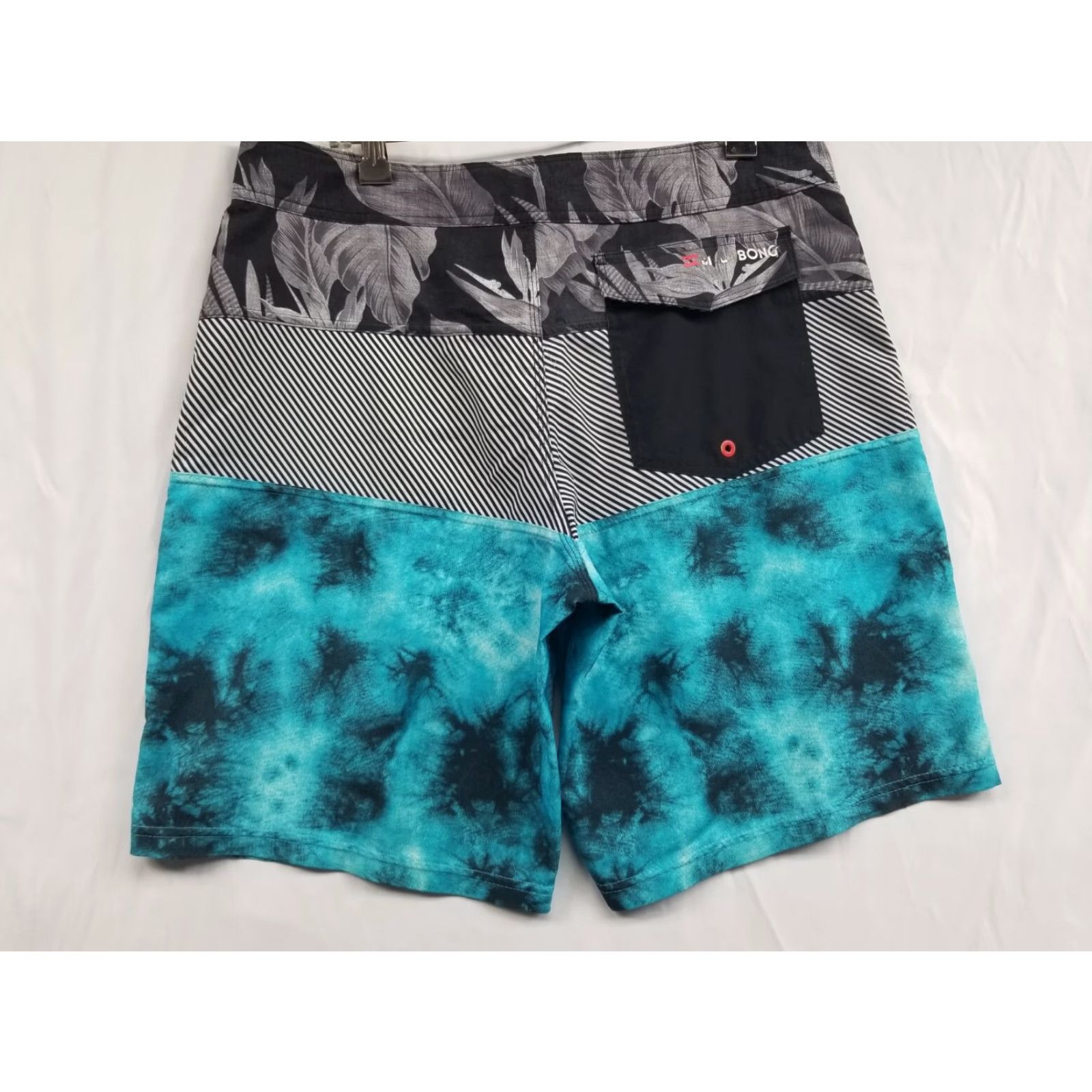 Billabong Billabong Boardshorts Men 31 Beach Surf Trunks Blue Gray Multicolor Trunks Surfing Brand 31 Mens Size US 31 - 2 Thumbnail