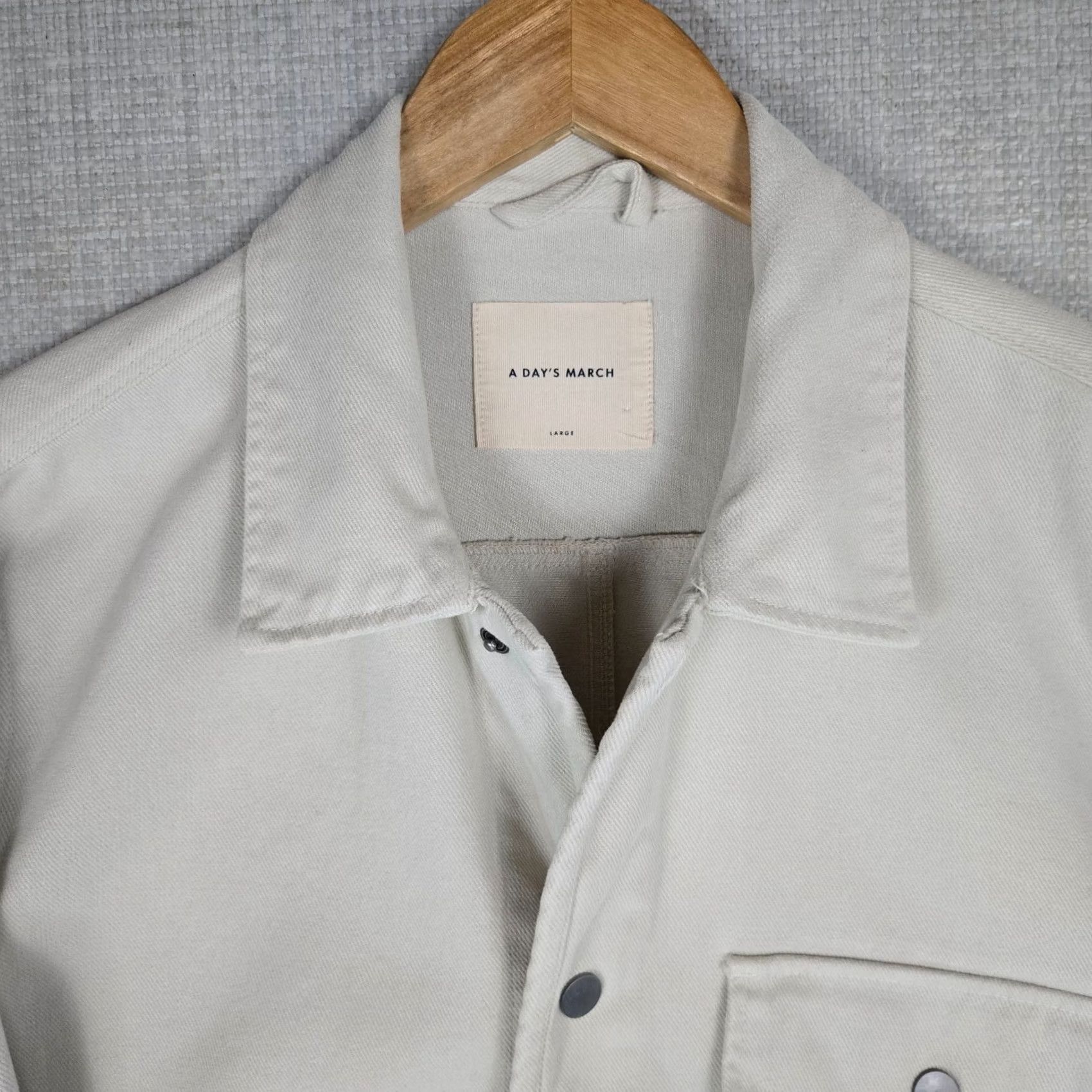 Carhartt A DAYS MARCH Mens Large Snap Front Chore Coat Tencel/Cotton Twill Ivory Jacket Size US L / EU 52-54 / 3 - 3 Thumbnail