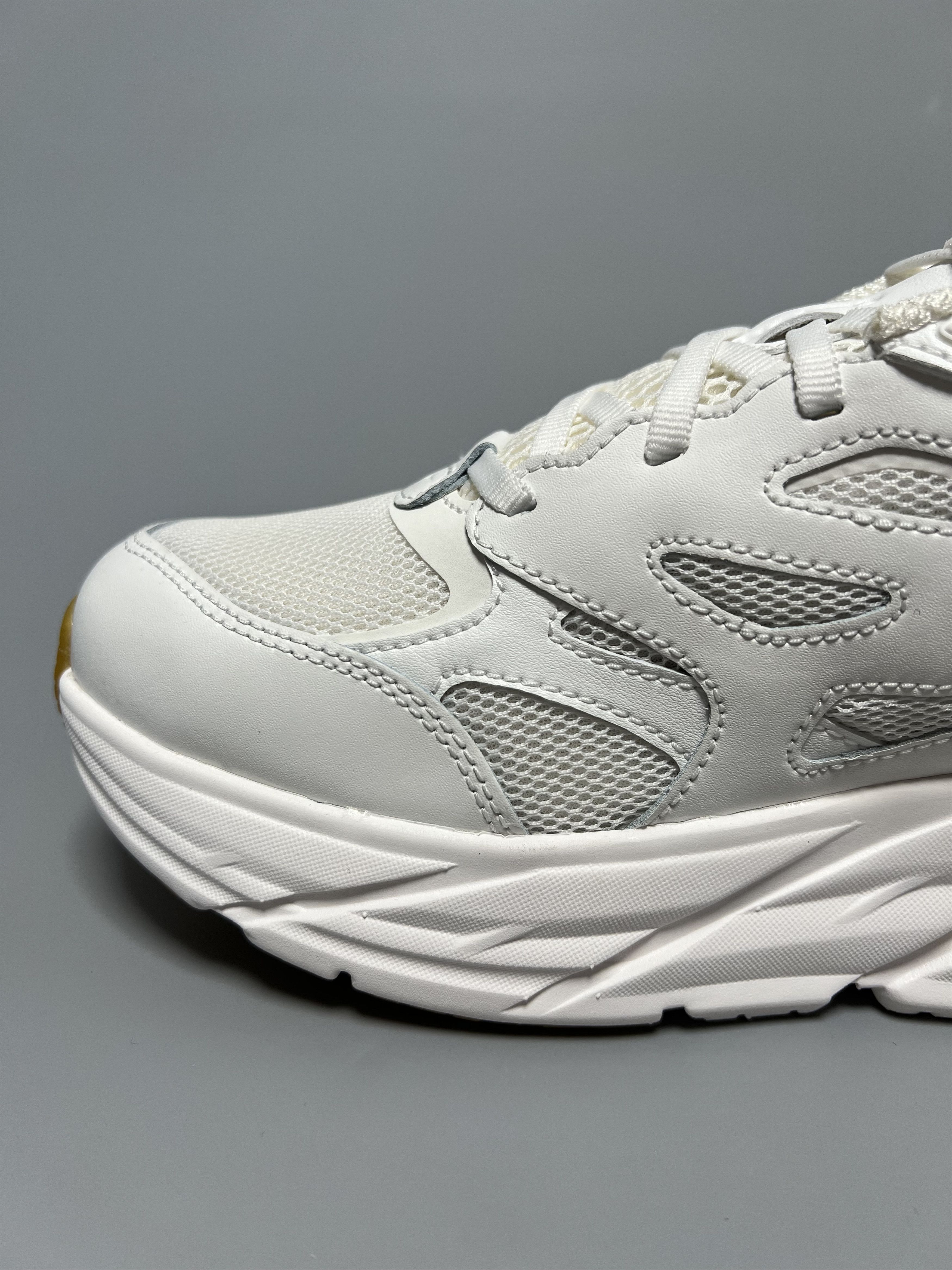 Hoka Hoka One One Clifton L Athletics Running Shoes 1160050-WWH Size US 9.5 / EU 42-43 - 10 Thumbnail