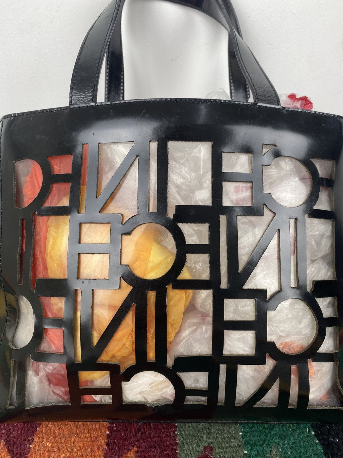 Celine 2000’s Celine Cutout Logo Black Vinyl Shoulder Tote Bag Size ONE SIZE - 7 Thumbnail