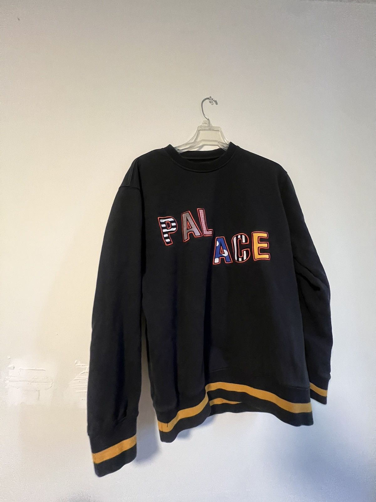 Palace PALACE R-Knit White Sweatshirt FW19 Size L | Grailed