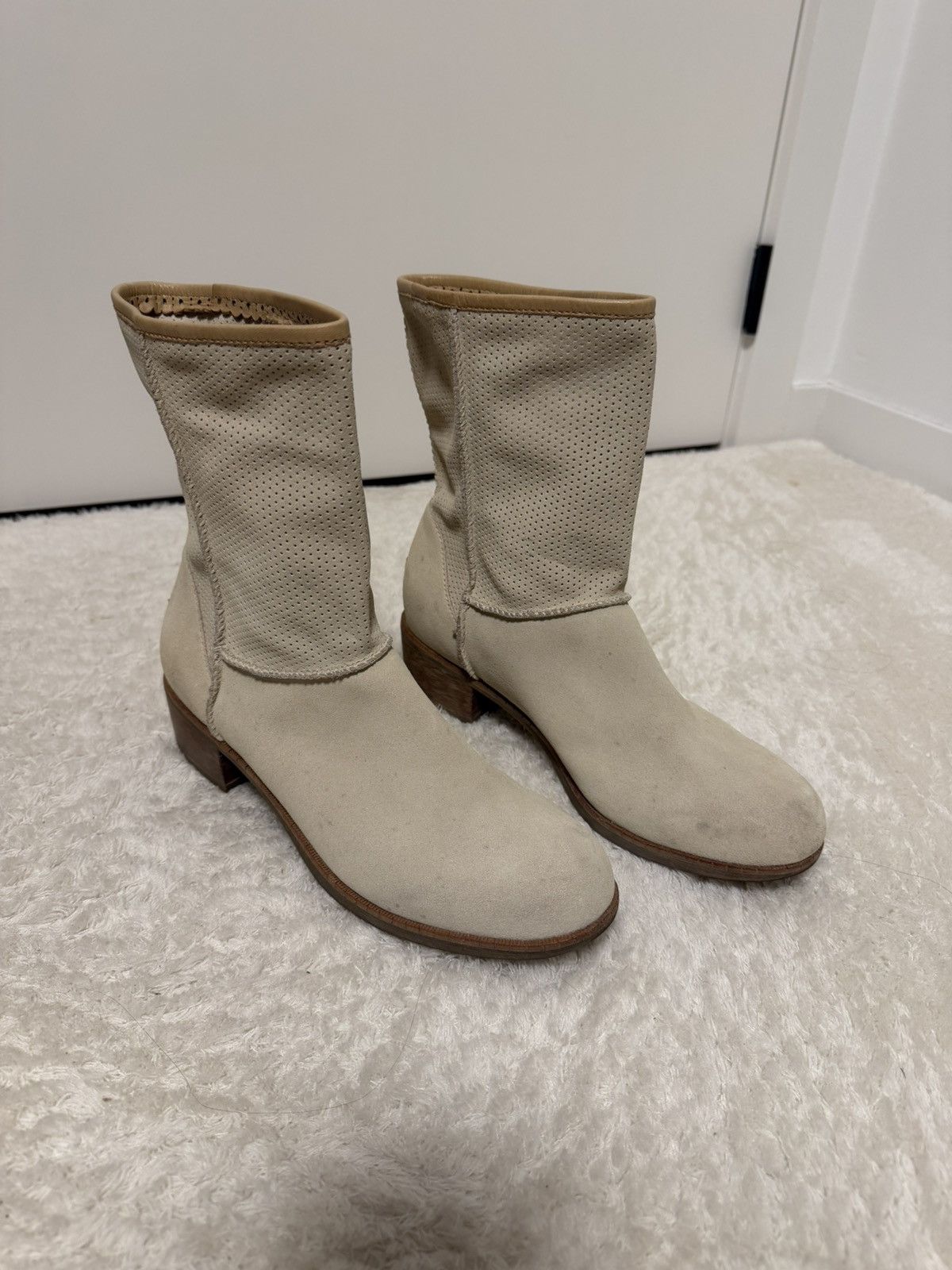 Ugg UGG Low Boots Size 40 - Good Condition Size US 10 / IT 40 - 3 Thumbnail