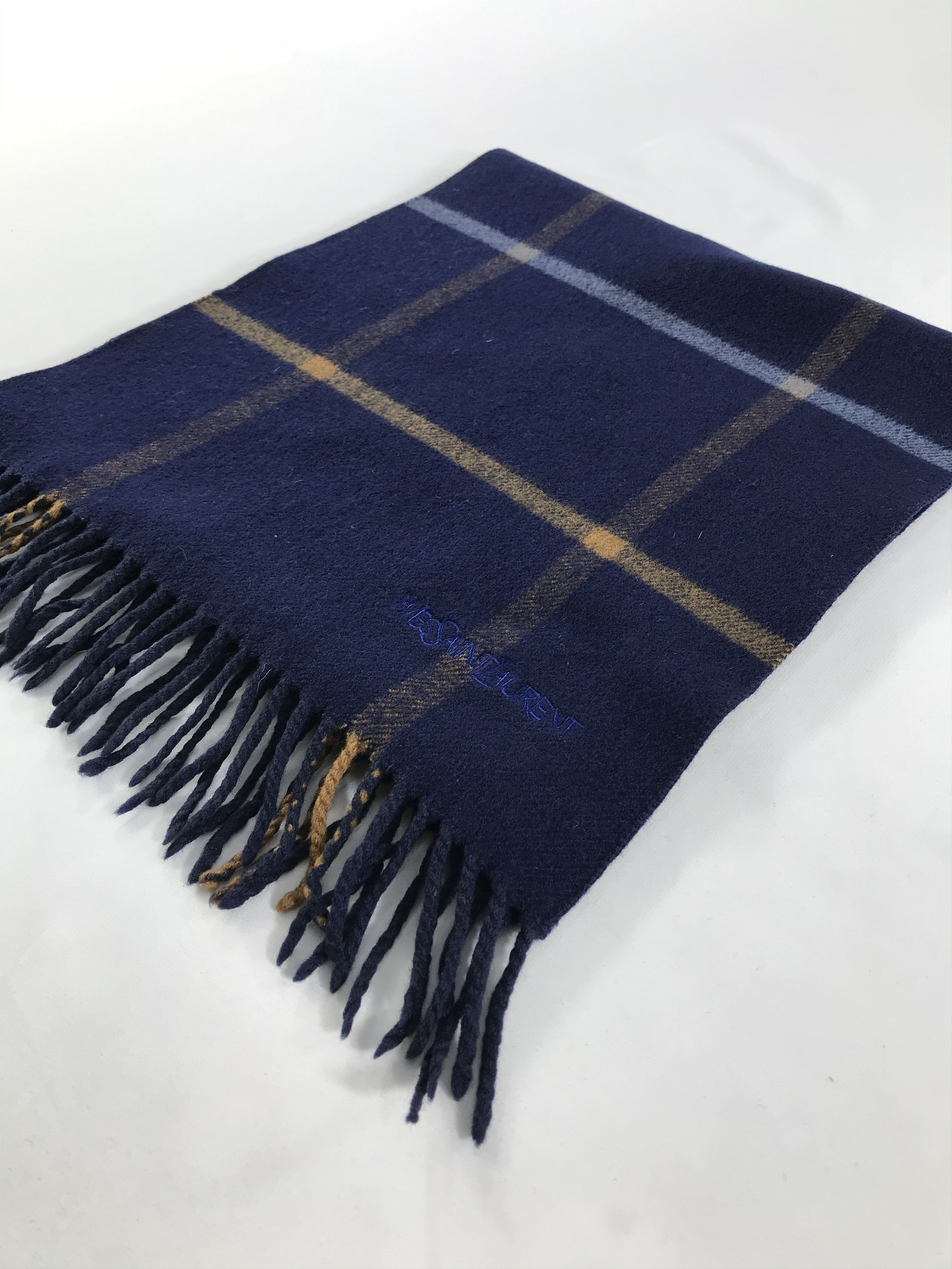 Vintage Yves Saint Laurent Scarf / Muffler / Neckwear - WW2640 Size ONE SIZE - 3 Thumbnail