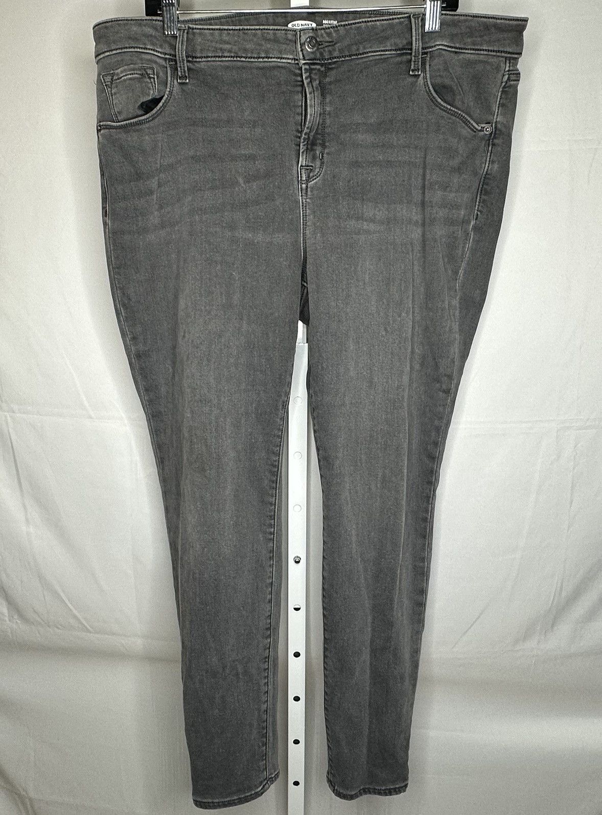 Old Navy Women’s jeans Size 40" / US 18 - 1 Thumbnail