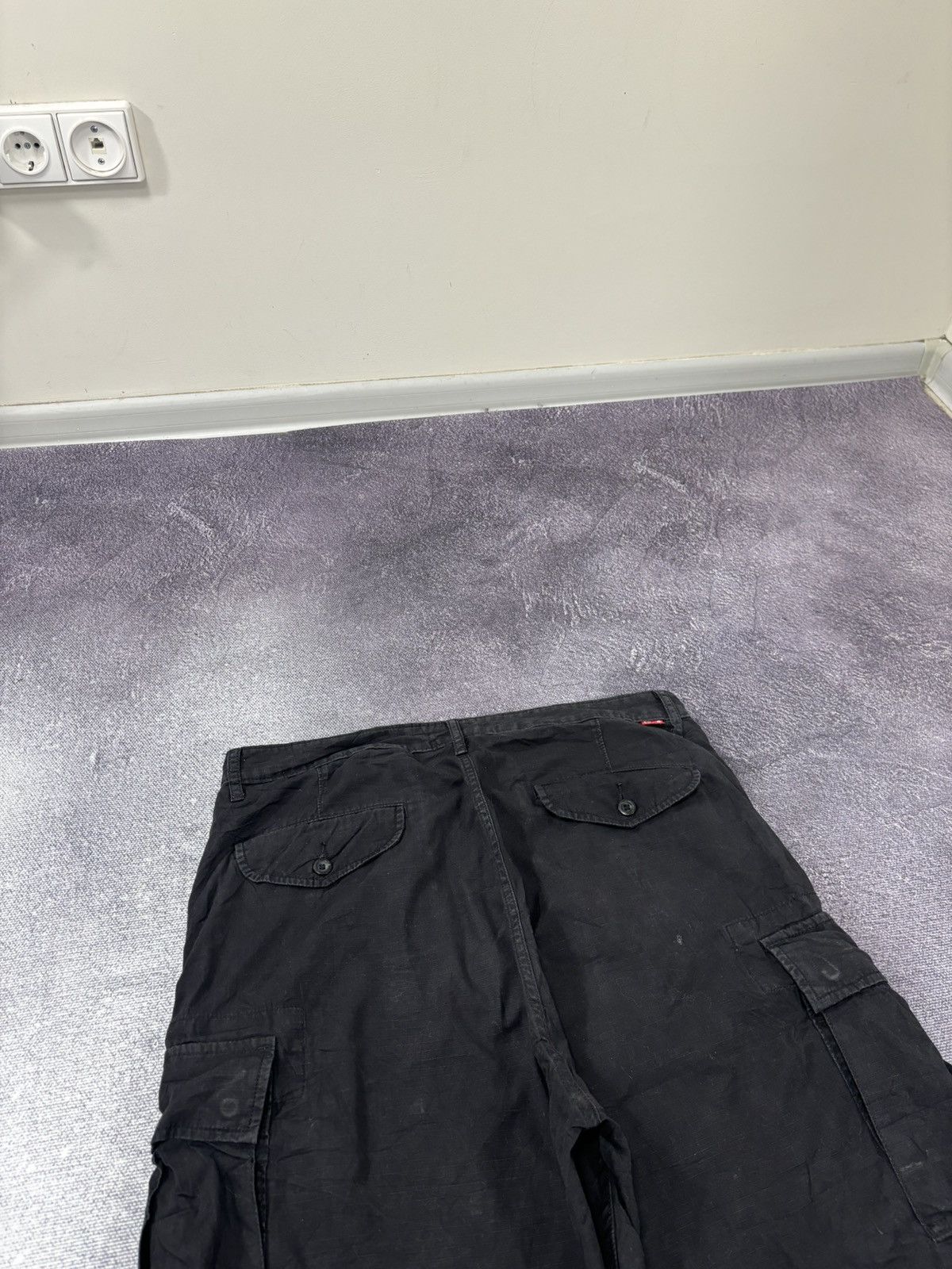 Levi's Vintage Levi’s Y2K Black Men’s Utility Hype Cargo Shorts Size US 34 / EU 50 - 14 Thumbnail