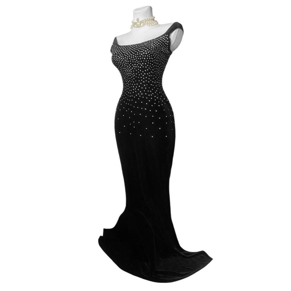 Vintage Beautiful maxi velvet dress with crystals Size M / US 6-8 / IT 42-44 - 1 Thumbnail
