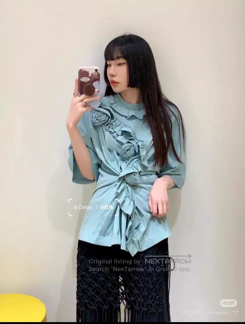 Dries Van Noten Dries Van Noten 3D Flower T-Shirt Size L / US 10 / IT 46 - 3 Thumbnail