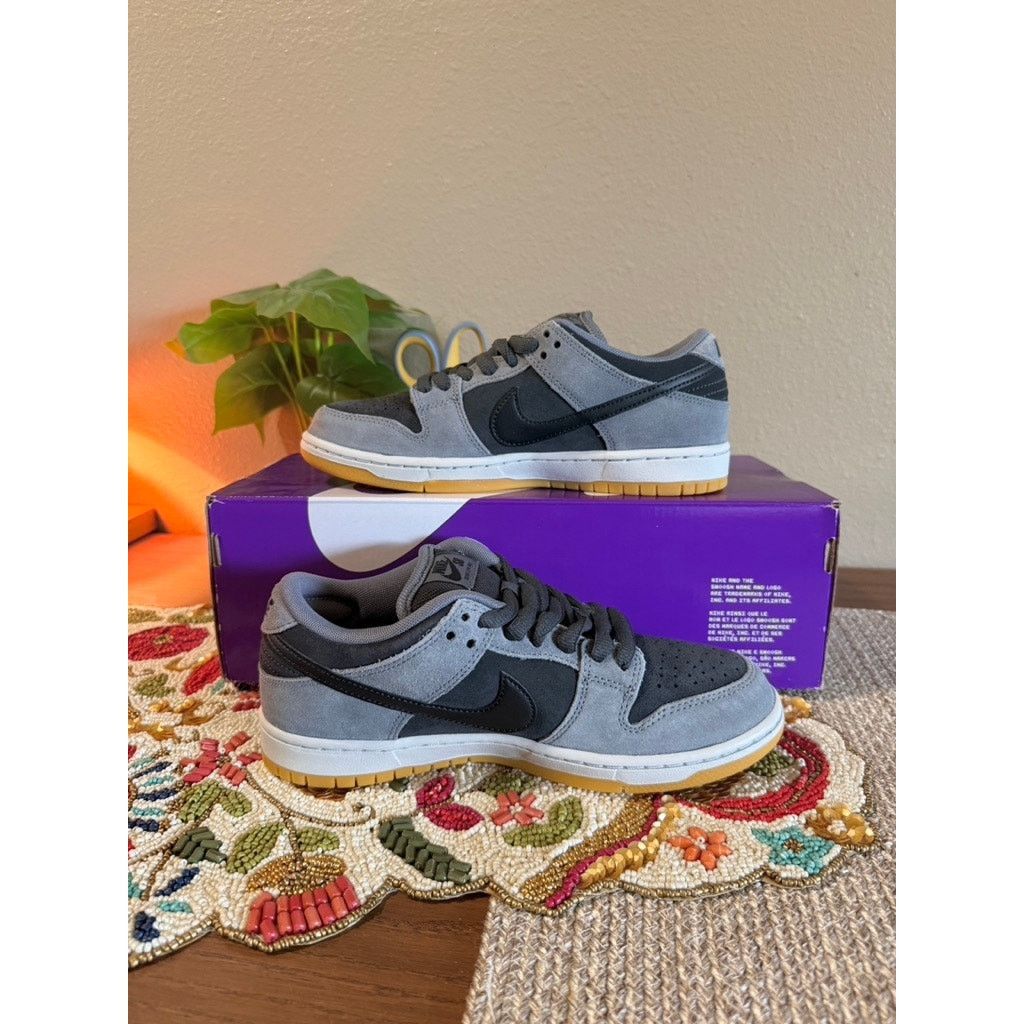 Nike Nike SB Dunk Low Dark Smoke Grey Black White Gum Shadow Size US 6.5 / EU 39-40 - 2 Thumbnail