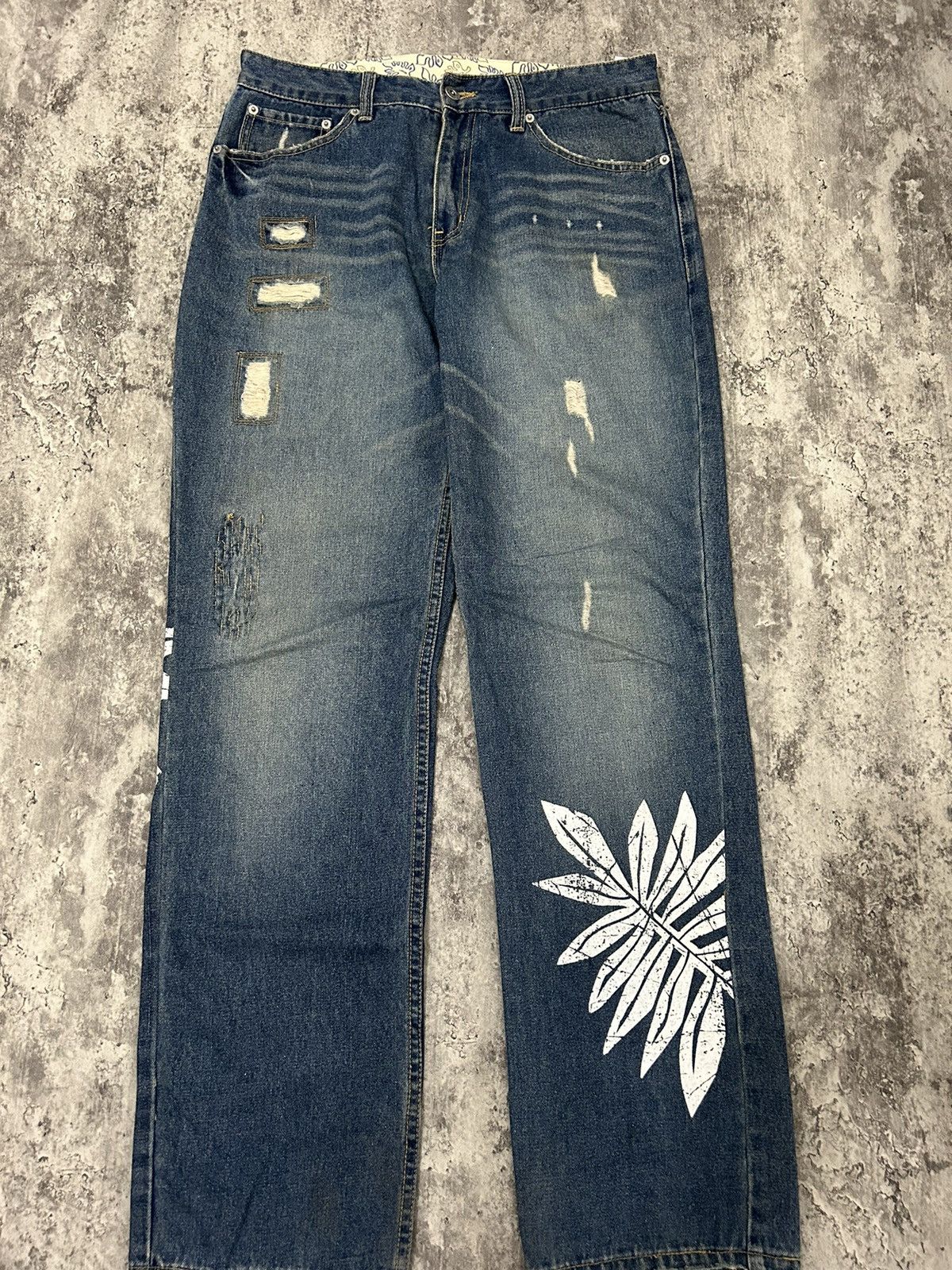 Body Glove × If Six Was Nine × Japanese Brand Japanese Brand Body Glove Distressed leaf Jeans Size US 32 / EU 48 - 3 Thumbnail