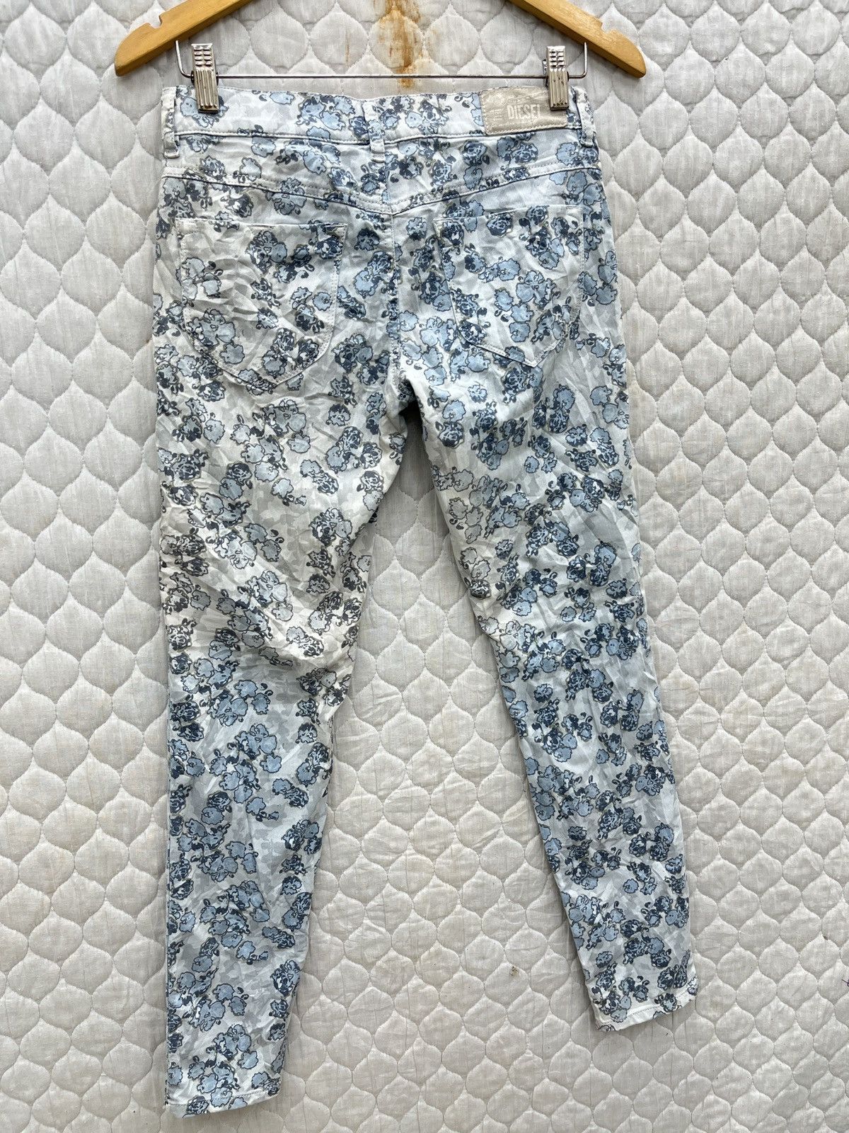 Diesel 🔥🔥🔥STEALS DIESEL SUPER SLIM JEGGING Size 28" / US 6 / IT 42 - 6 Thumbnail