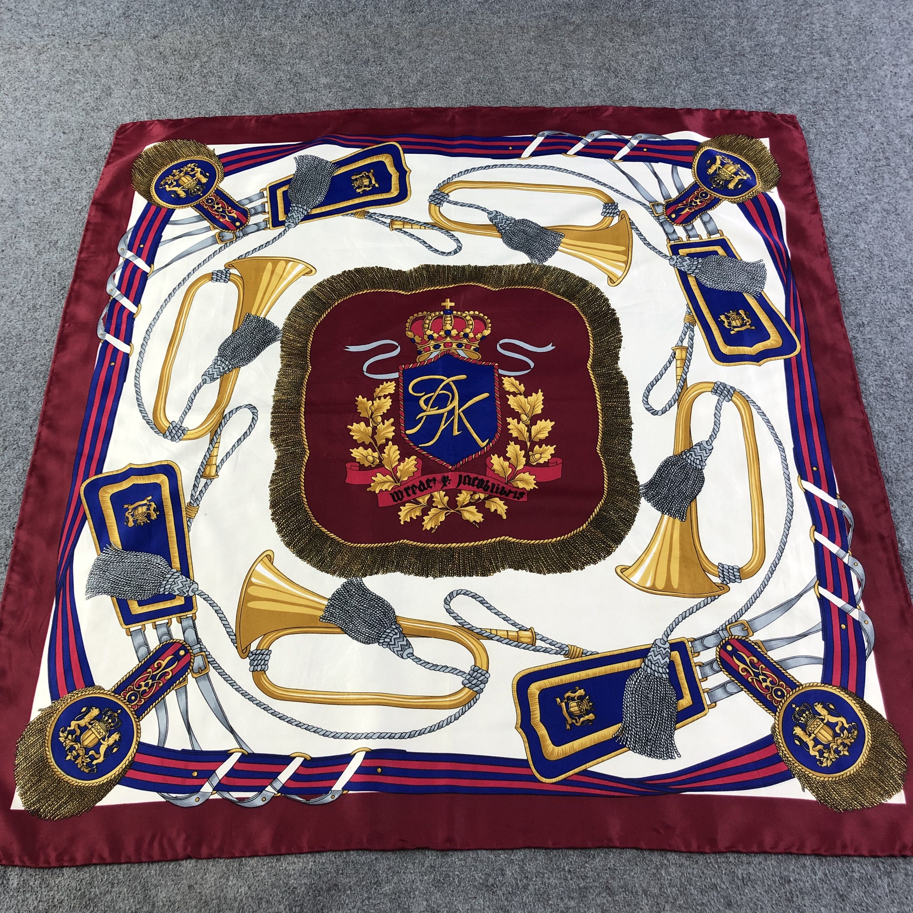 Japanese Brand Vintage Wrede Jaroblibris Luxury Had Rolled Silk Scarf M705 Size ONE SIZE - 1 Thumbnail