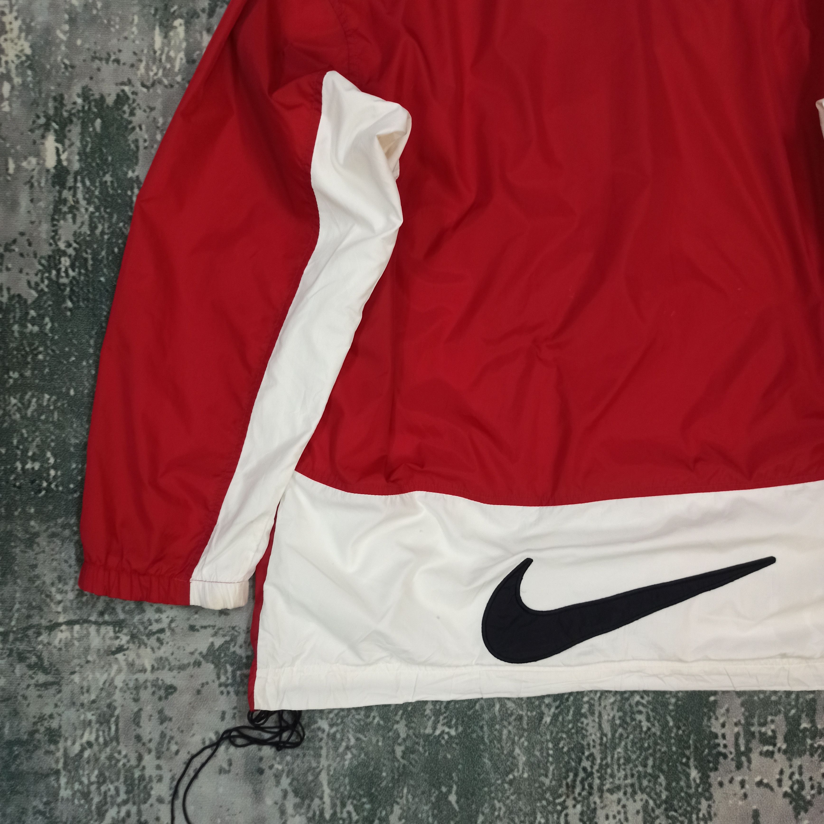 Nike Vintage Nike Windbreaker Jacket Big Logo Spells Out Size US M / EU 48-50 / 2 - 2 Thumbnail