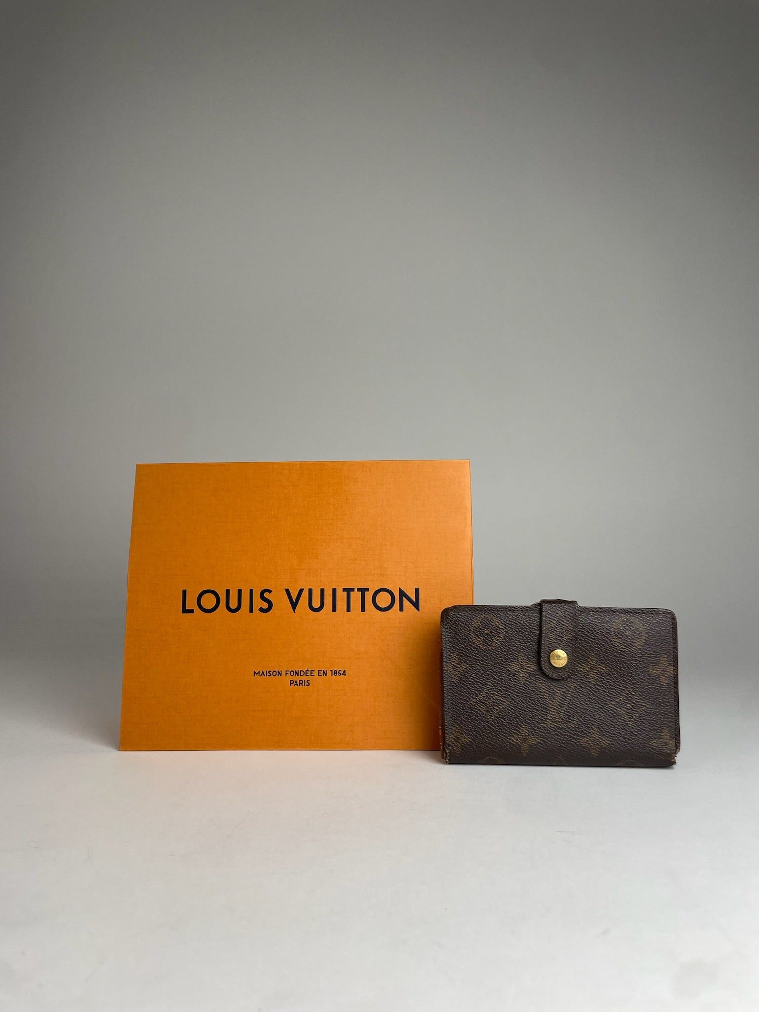 Louis Vuitton Vintage Leather Monogram Wallet Brown Size ONE SIZE - 1 Thumbnail