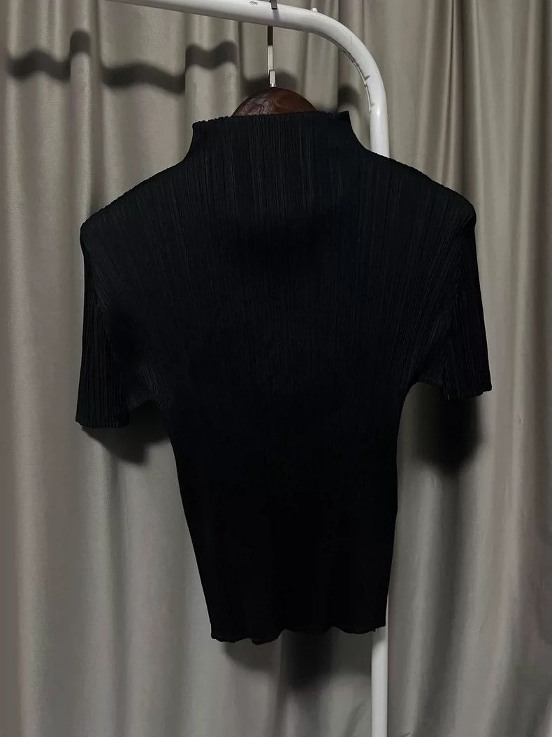 Issey Miyake issey miyake size:4 Black high-neck pleated short sleeves Size XXS / US 00 / IT 34 - 3 Thumbnail