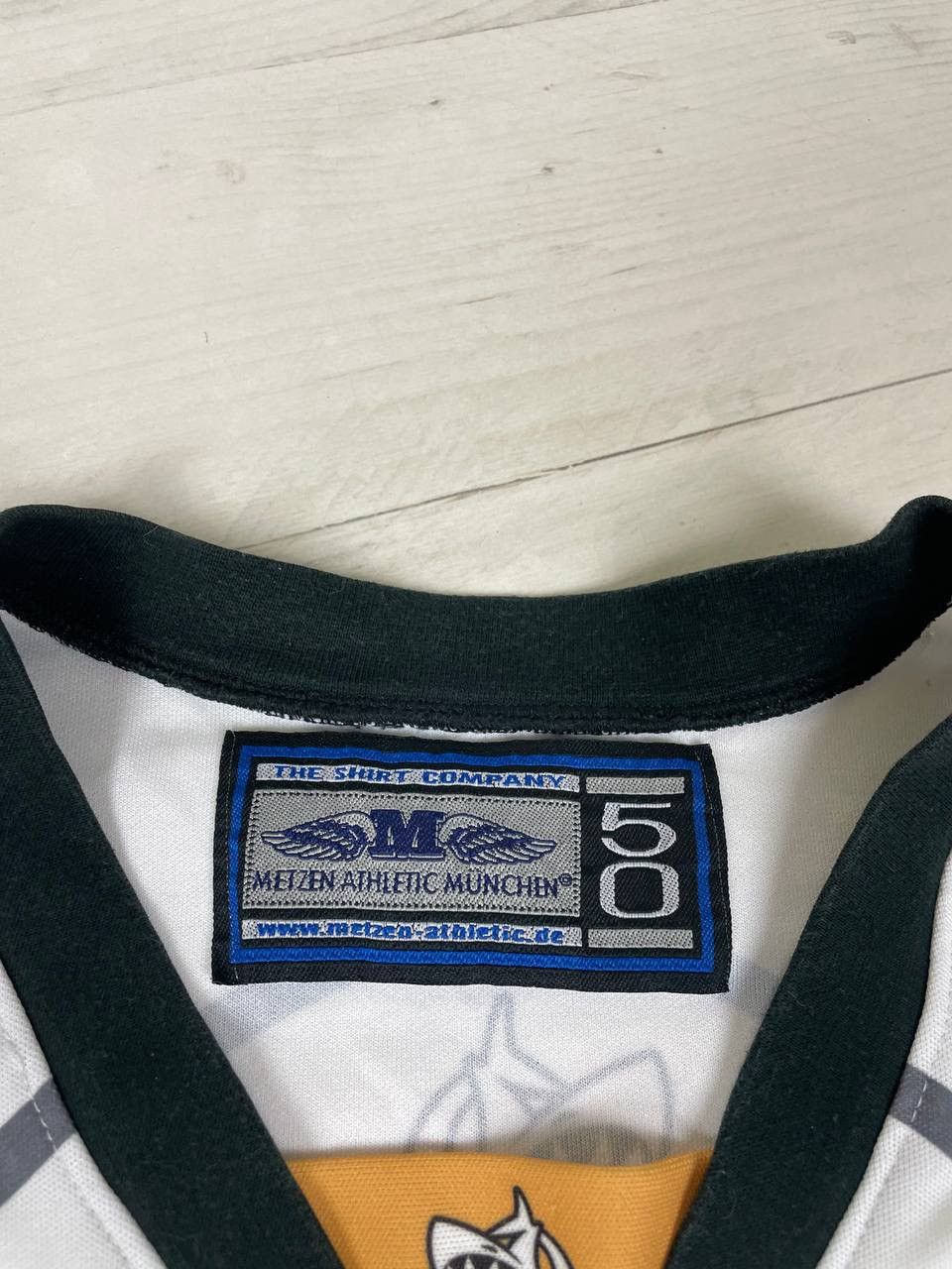 NHL Vintage Tiroler Wasserkraft Innsbruck Hockey NHL Jersey Size US M / EU 48-50 / 2 - 11 Thumbnail