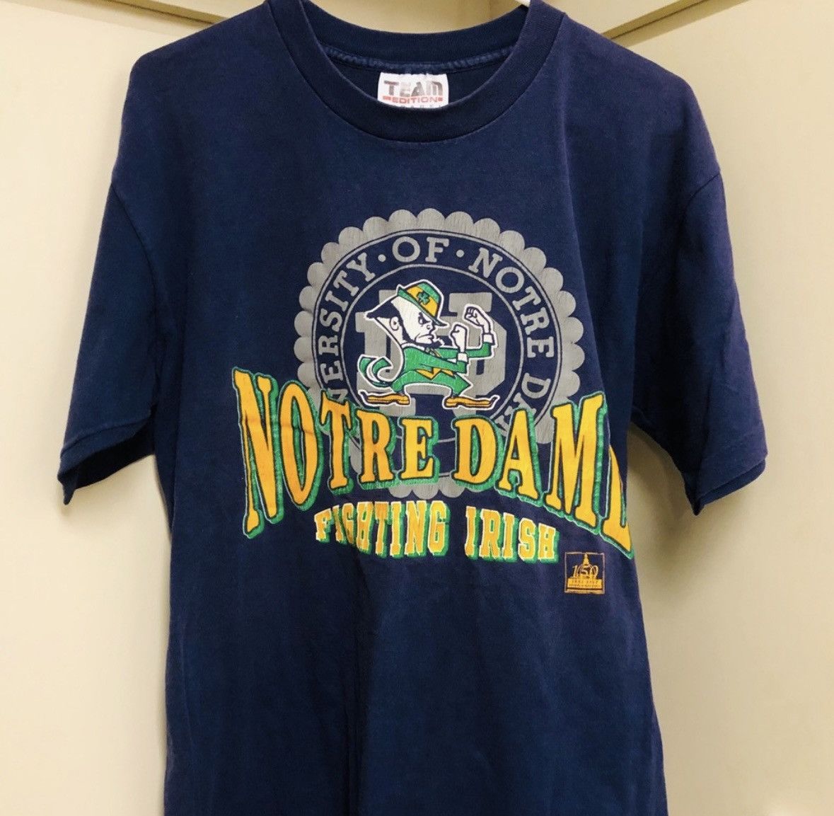 NCAA × Vintage Vintage 1992 Notre Dame Irish Team Edition Apparel Large Tee Size US L / EU 52-54 / 3 - 1 Thumbnail