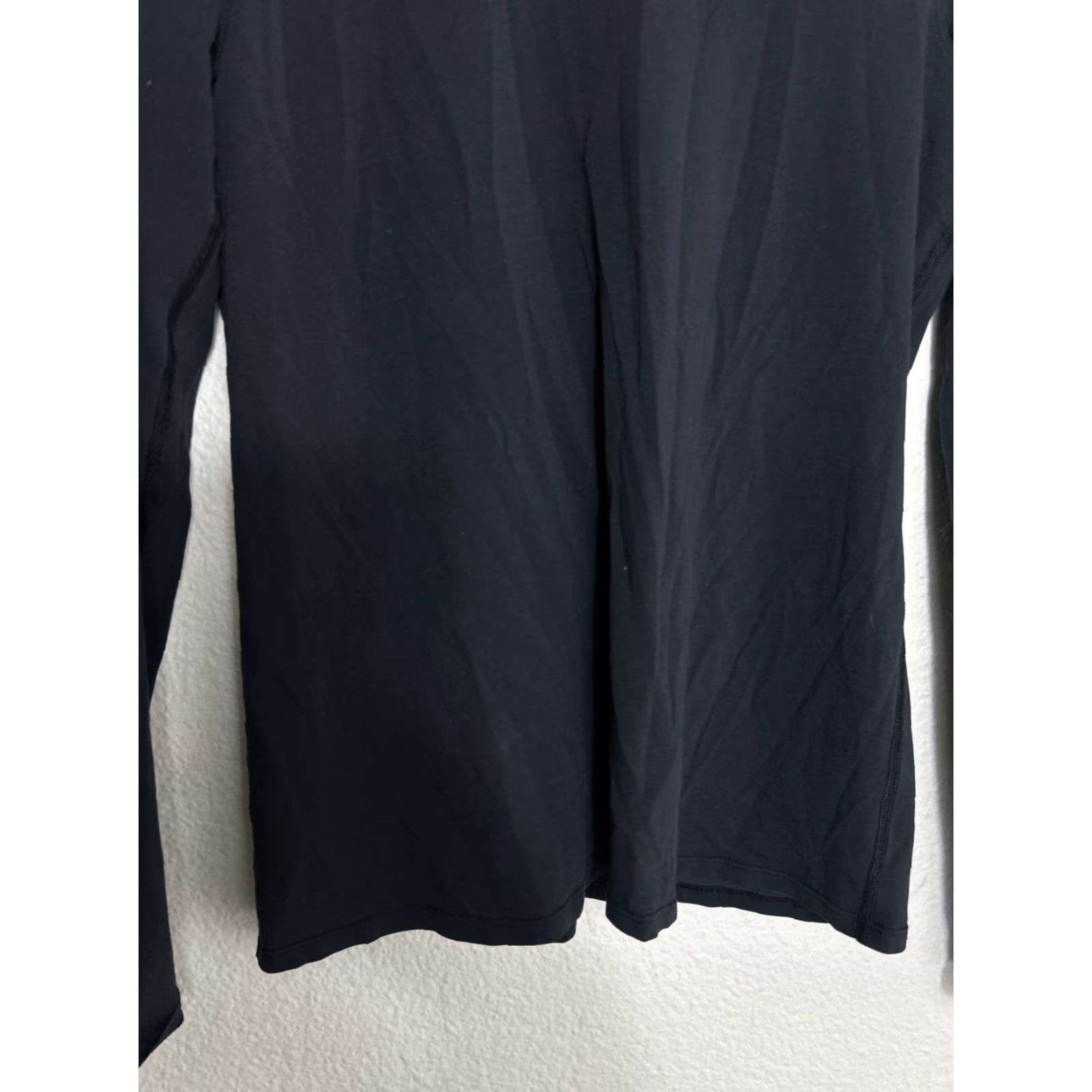 Lululemon Lululemon Womens T-Shirt Black Long Sleeve Active Top Size S Small Hole 19” Chest 29” Length Regular Fit Size S / US 4 / IT 40 - 6 Thumbnail