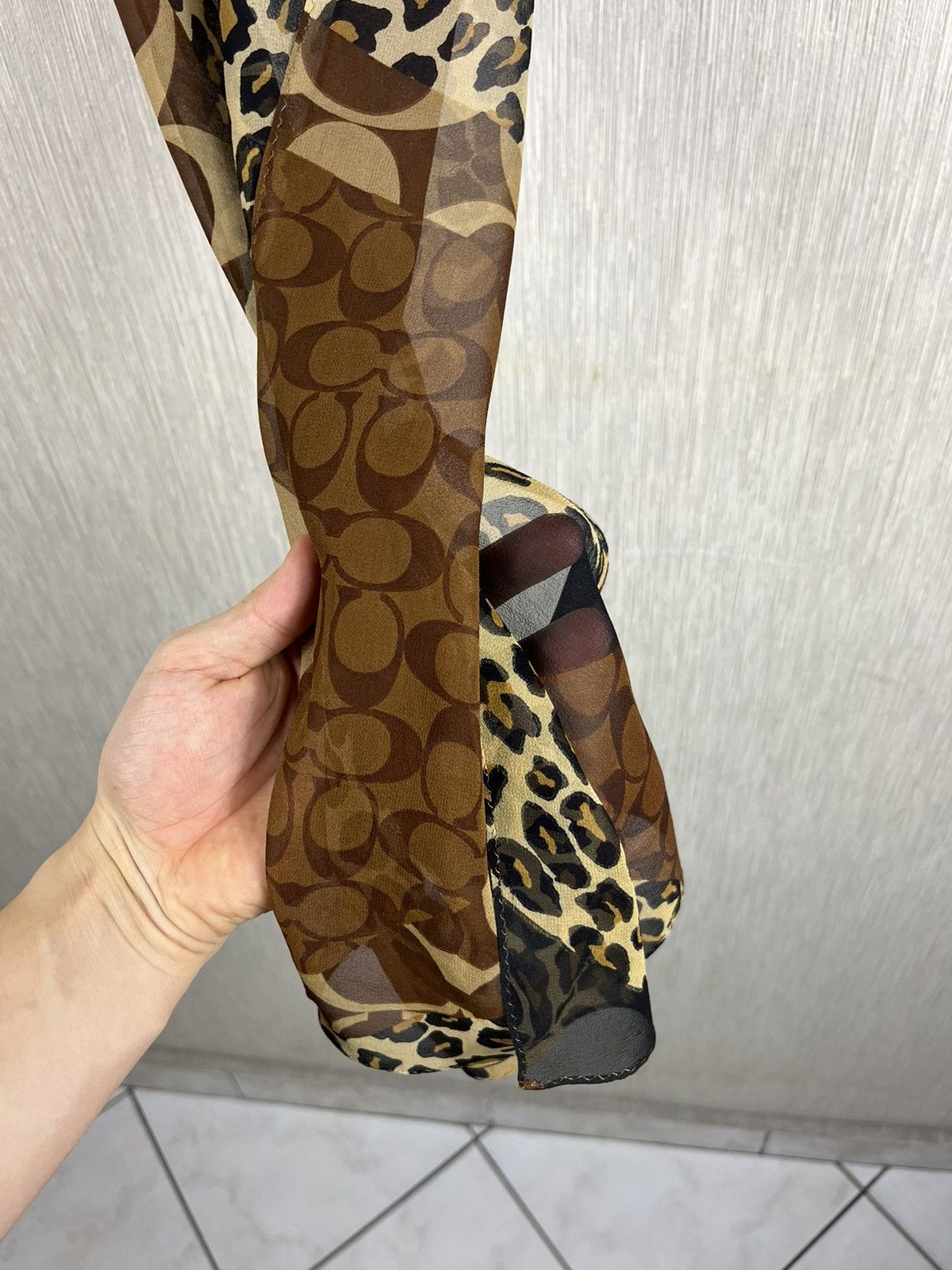 Coach × Designer Coach silk scarf handkerchief monogram logo leopard sexy Size ONE SIZE - 12 Thumbnail