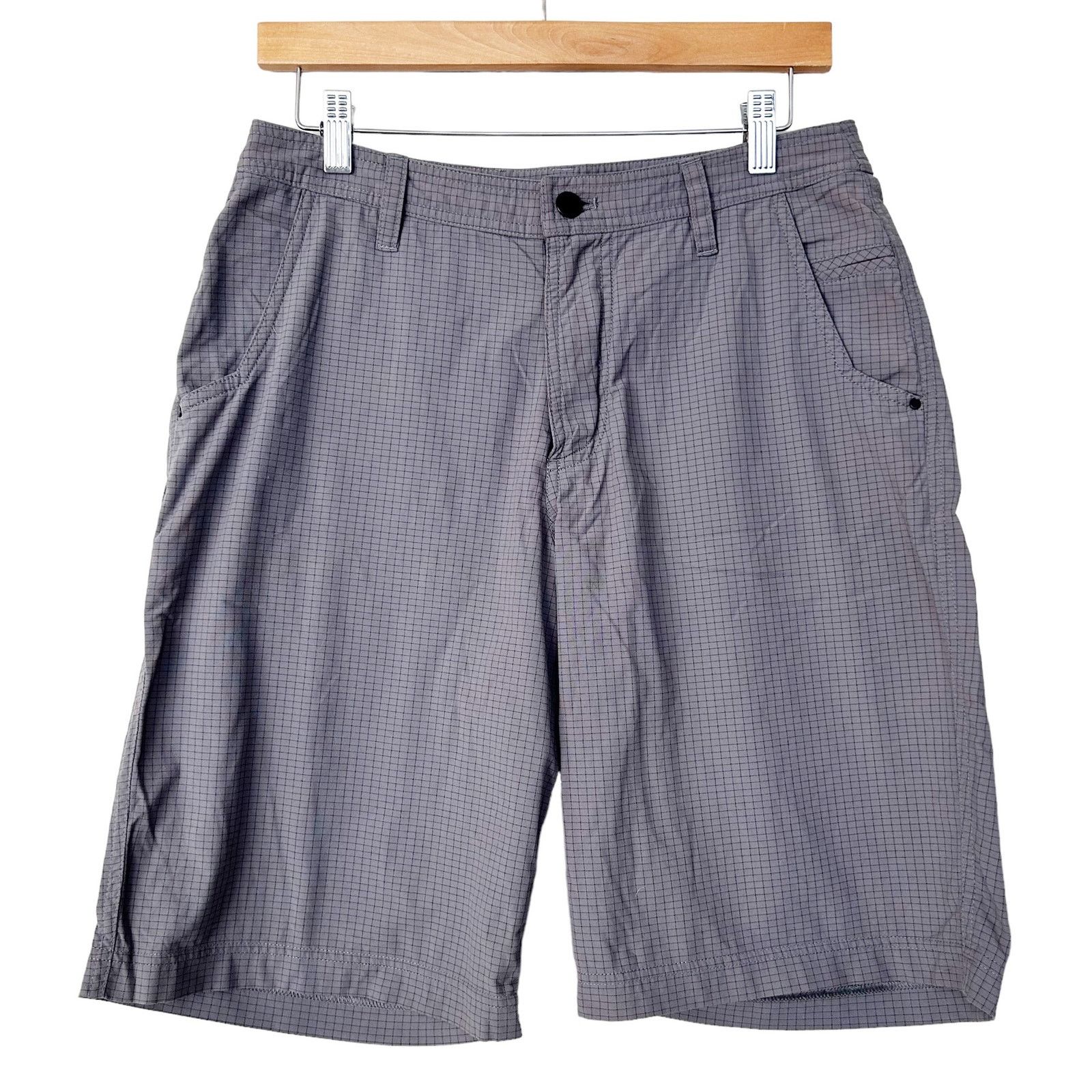 Lululemon Lululemon Gray Plaid Flat Front Shorts Sz 30 Size US 30 / EU 46 - 1 Thumbnail