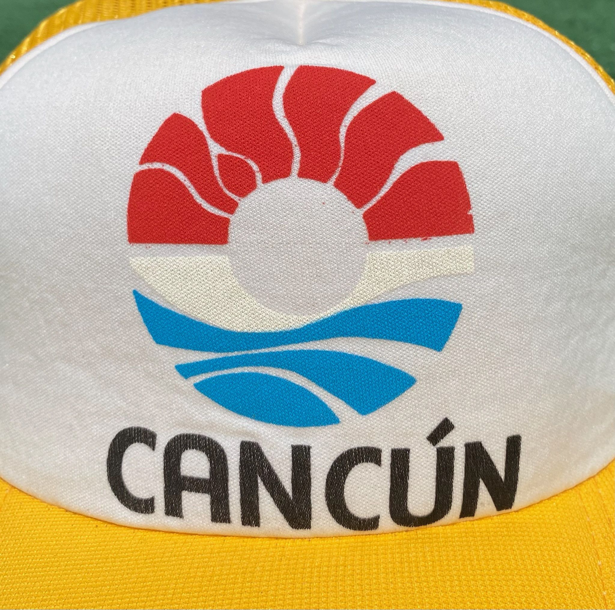 Vintage Vintage 80’s Cancun Mexico Yellow Snapback Trucker Hat Size ONE SIZE - 2 Thumbnail