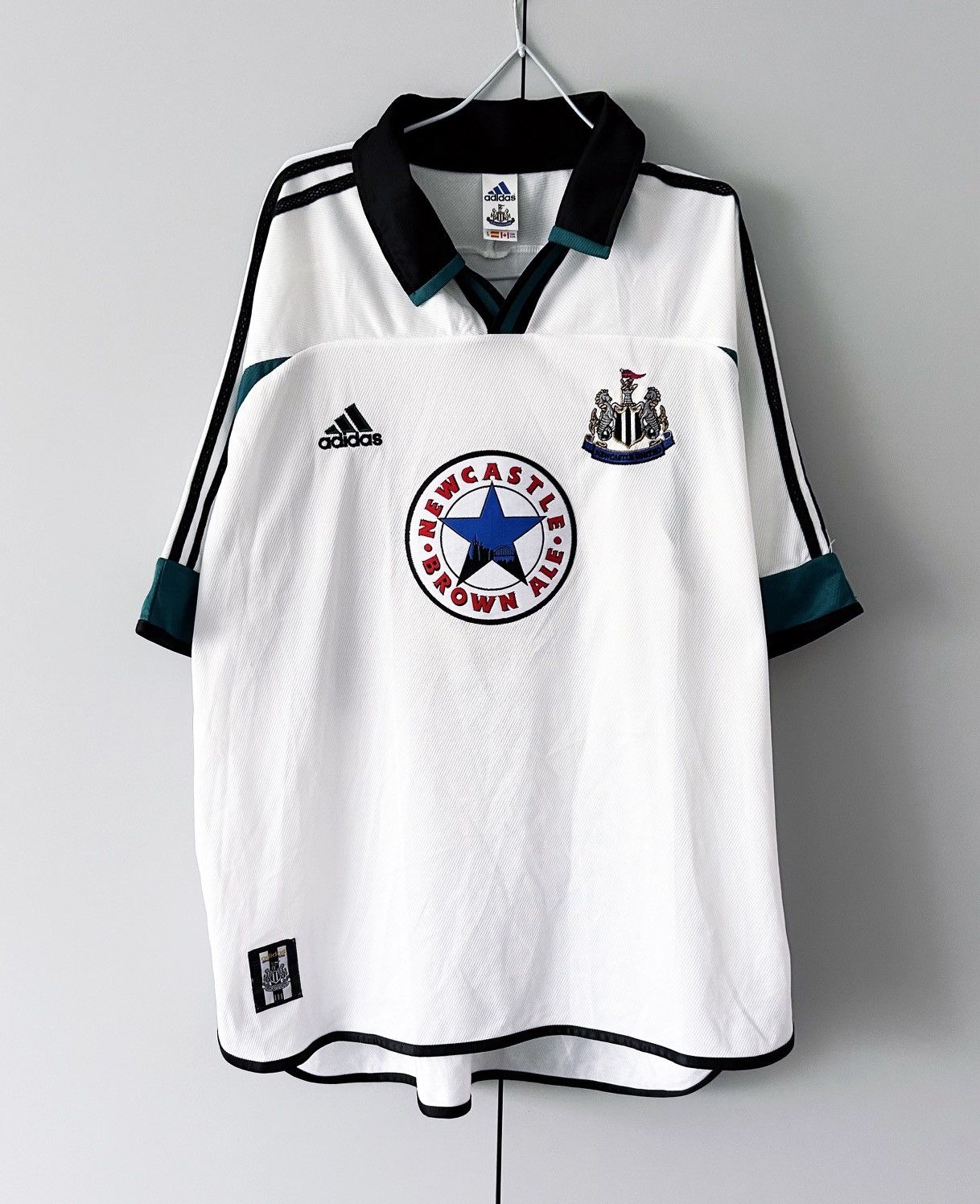 Adidas Newcastle jersey vintage 1999 2000 away Size US XL / EU 56 / 4 - 1 Thumbnail