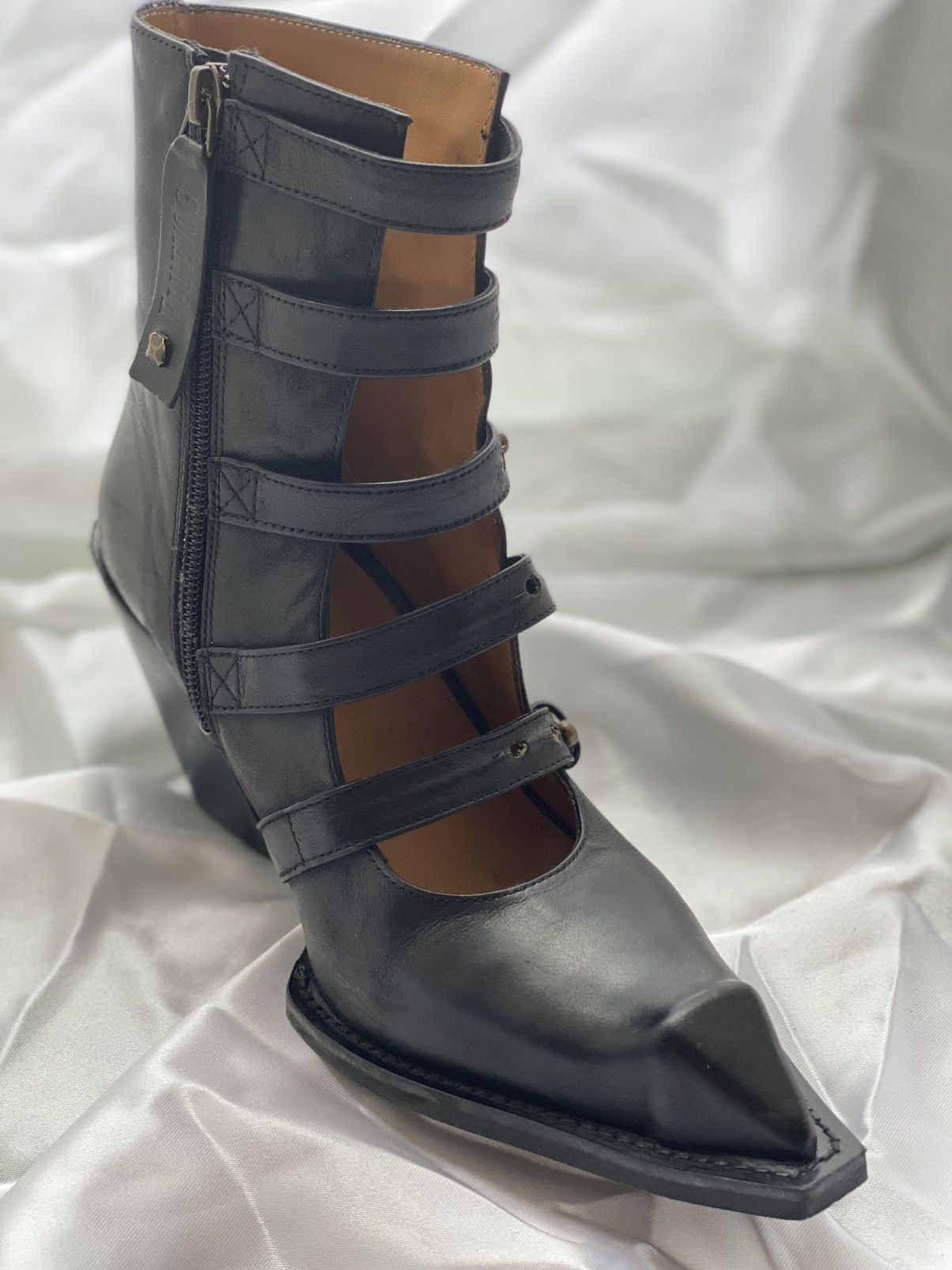 John Fluevog John Fluevog Shoes Size US 6 / IT 36 - 3 Thumbnail