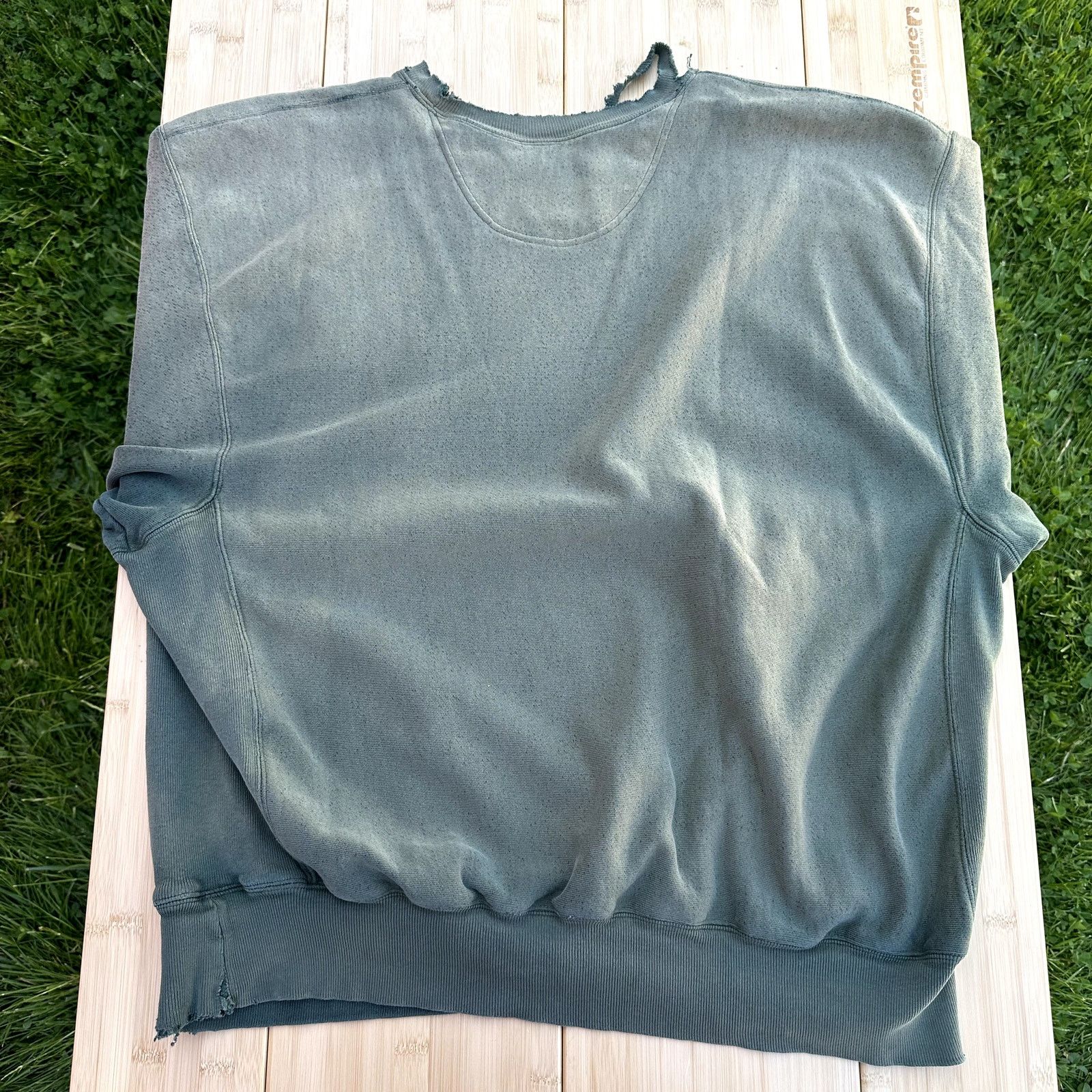 Champion × Japanese Brand Vintage Champion Reverse Weave Sweatshirt Distressed XL Size US XL / EU 56 / 4 - 8 Thumbnail