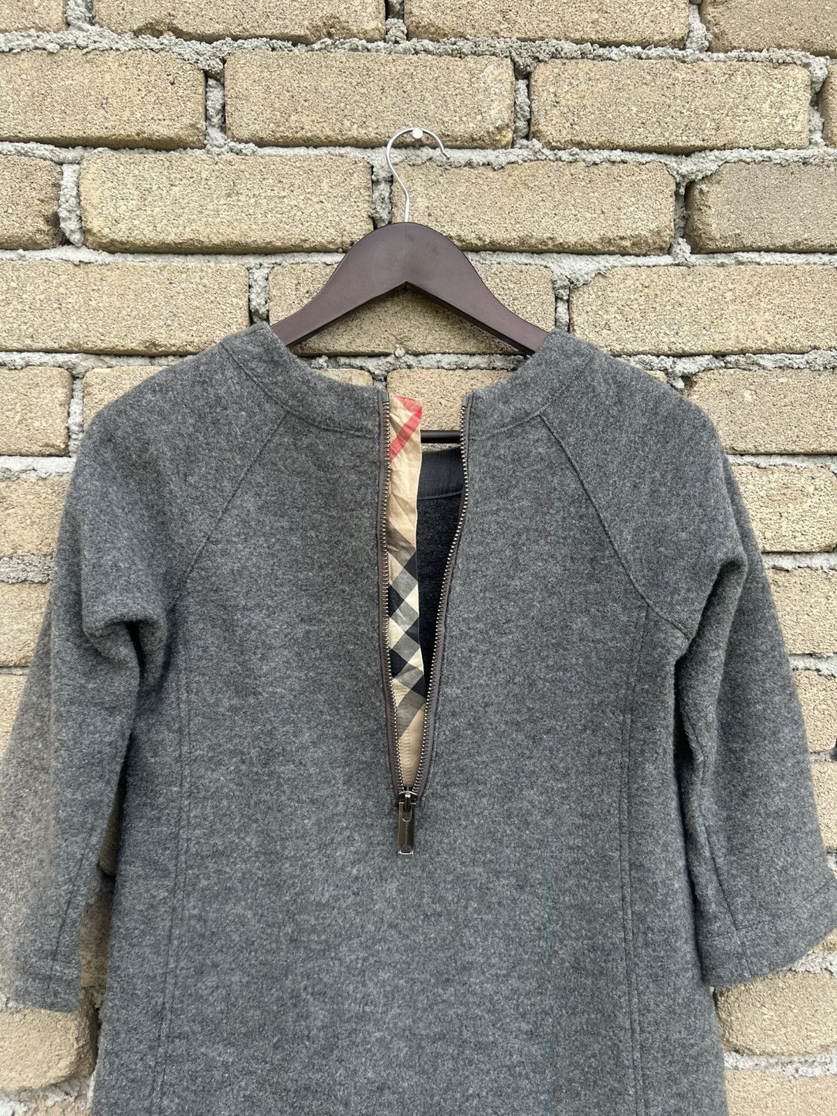 Burberry Burberry London Sweaters Wool Size XS / US 0-2 / IT 36-38 - 8 Thumbnail