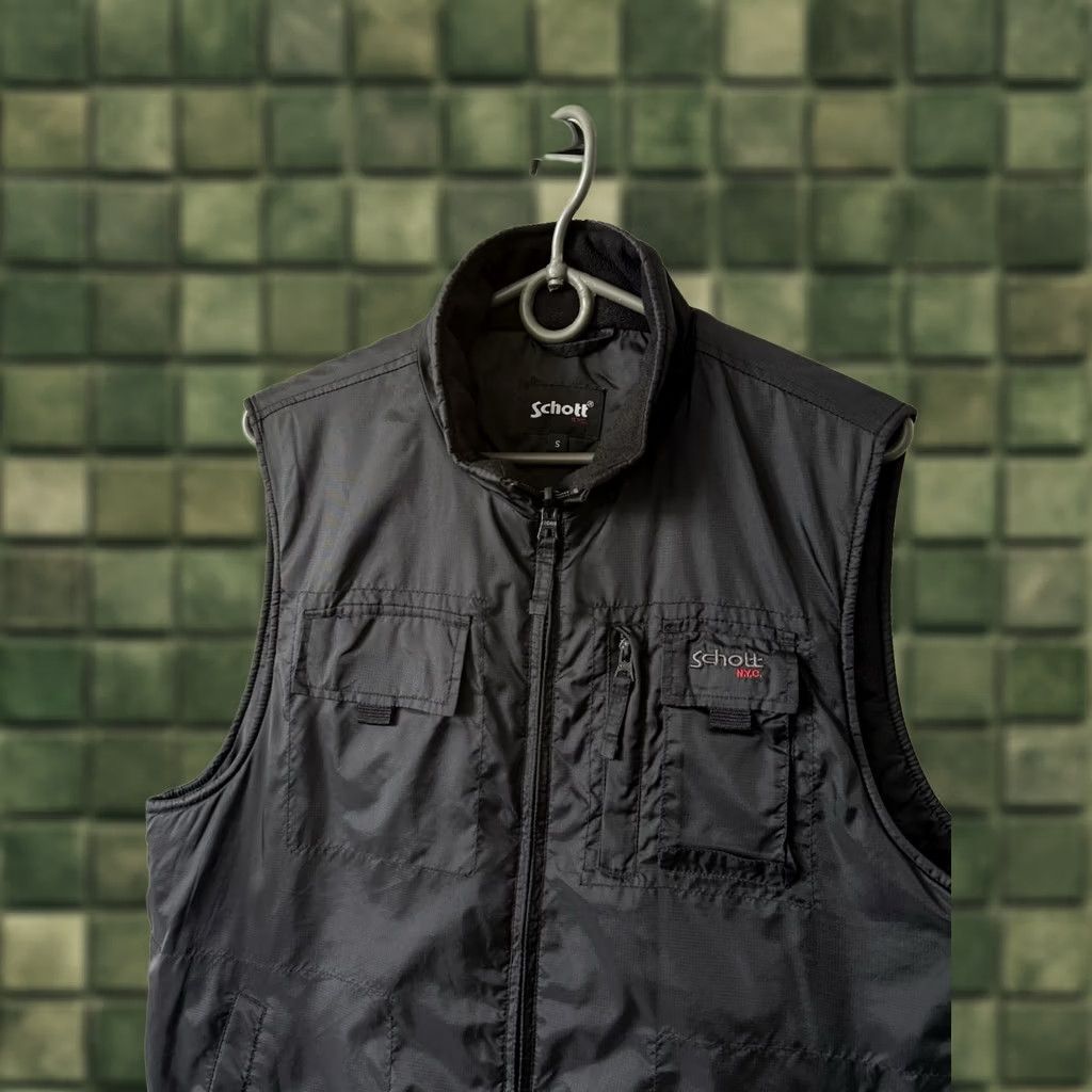 Schott VINTAGE Schott NYC Vest Gilet Black Army Puffer Streetwear 90s Y2k Multi Pocket Logo Zip Pocket Mens Size S Size US S / EU 44-46 / 1 - 1 Thumbnail