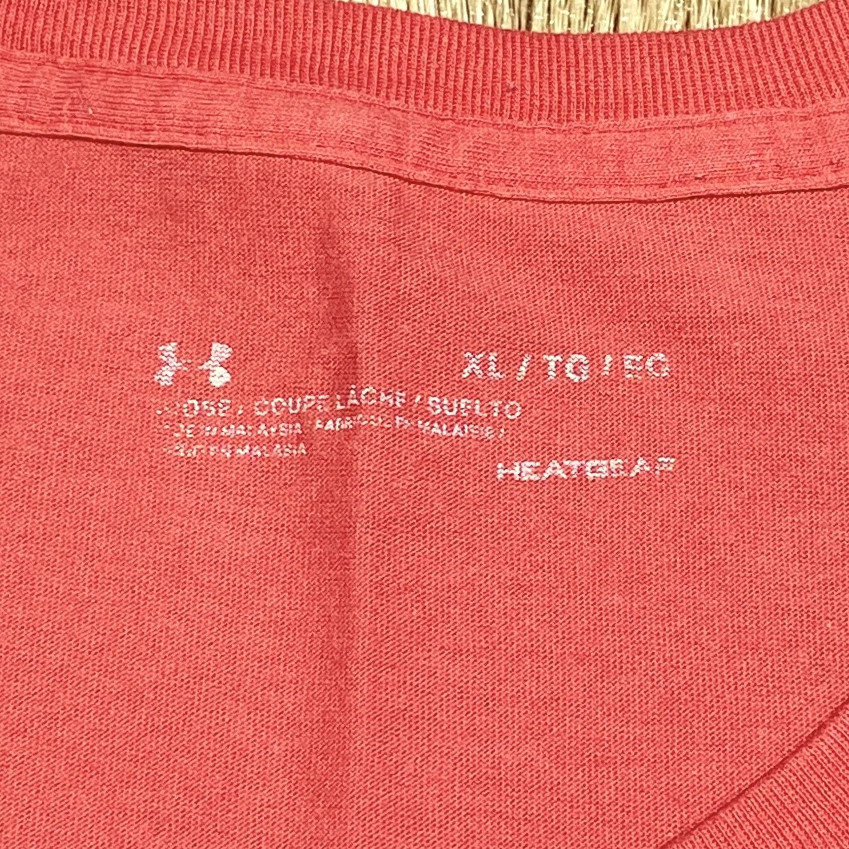 Under Armour Under Armour T Shirt XL Loose Short Sleeve Mens Top Size US XL / EU 56 / 4 - 5 Thumbnail