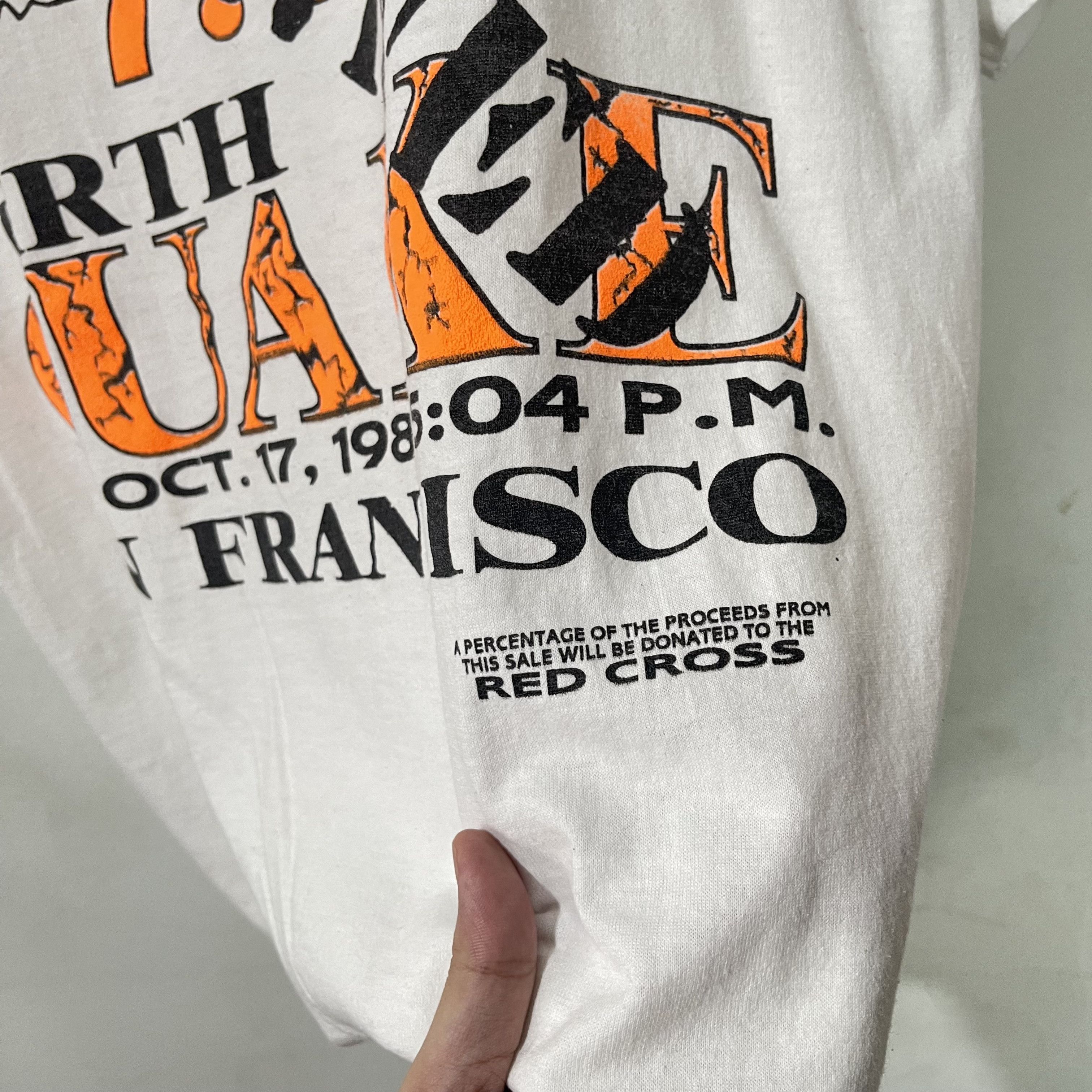 Vintage Vintage 1989 San Francisco Earthquake T-Shirt Size US M / EU 48-50 / 2 - 3 Thumbnail