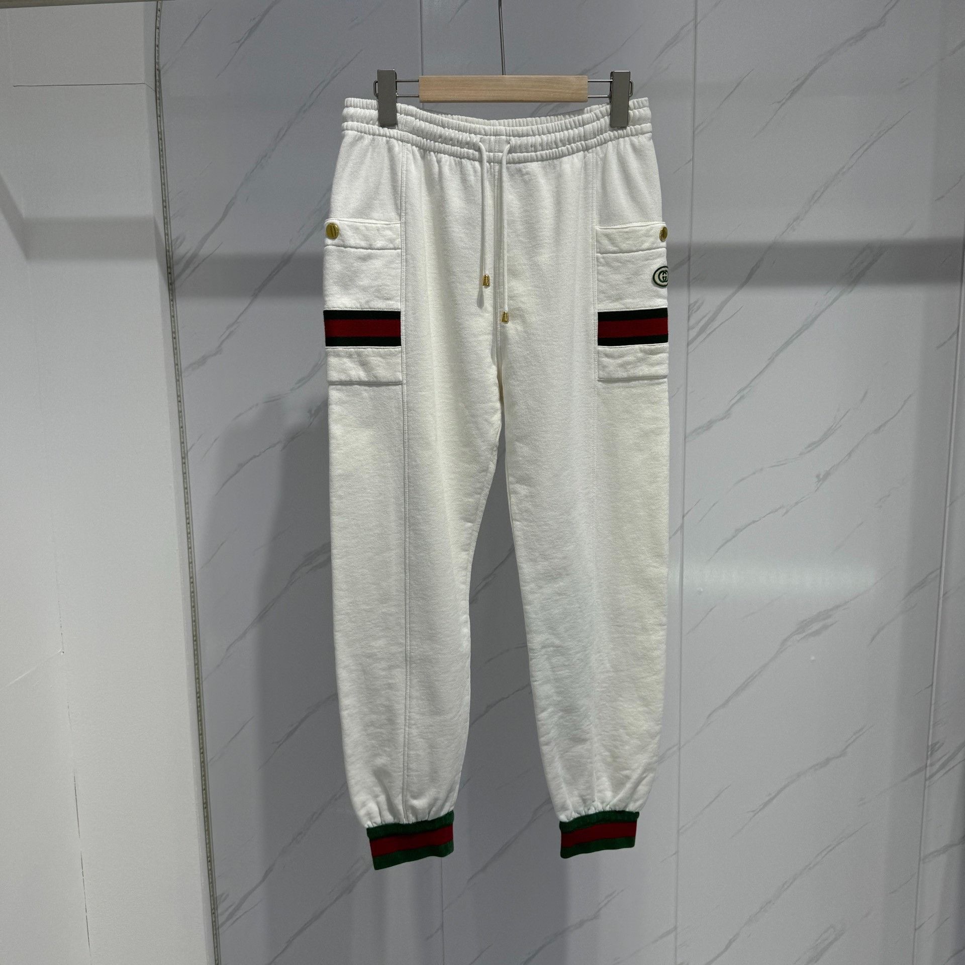 Gucci Gucci Gucci double G white logo red and green school unifor Size US 26 / EU 42 - 1 Thumbnail