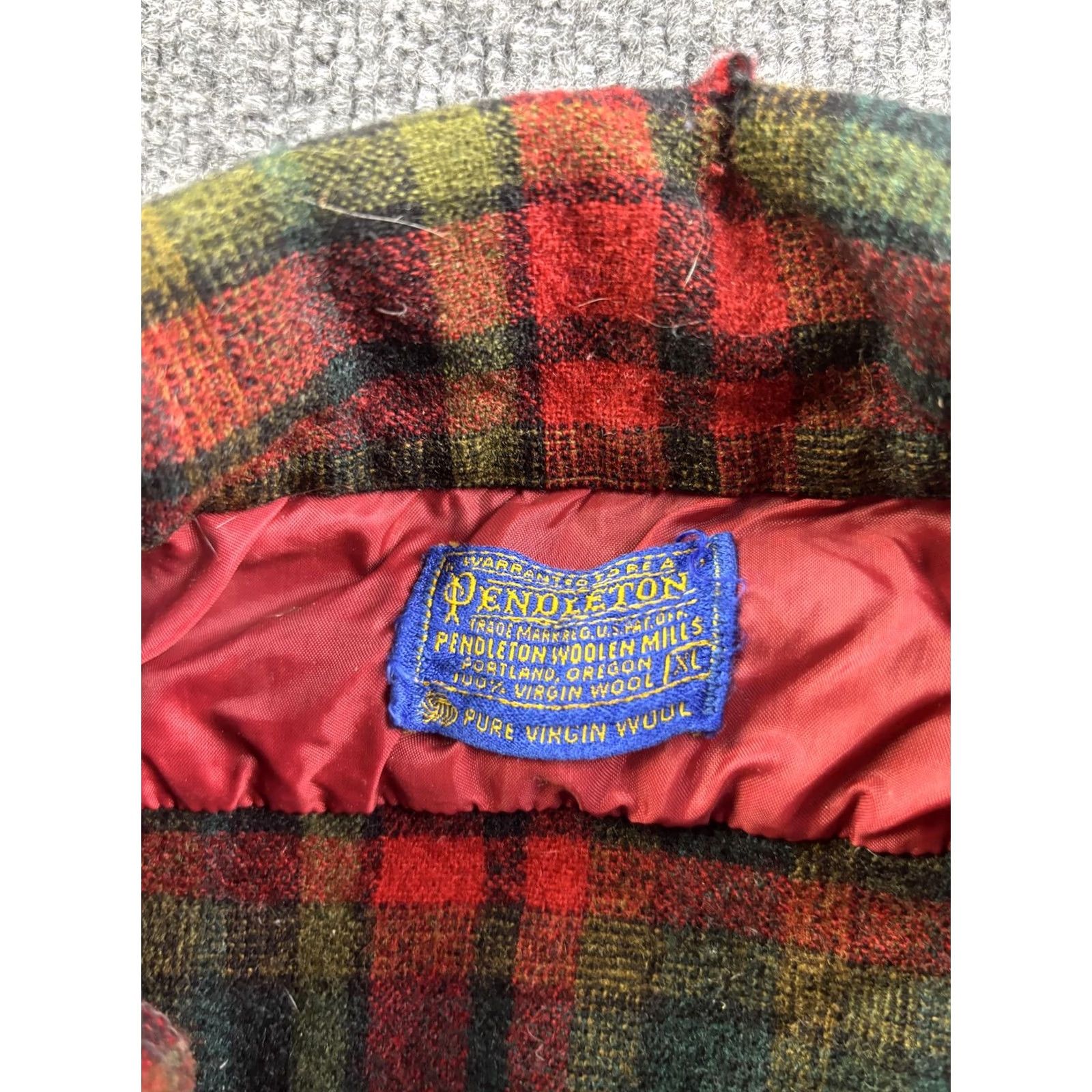 Pendleton VINTAGE Pendleton Shirt Mens XL Red Plaid Wool Lined Button Outdoor Jacket Size US XL / EU 56 / 4 - 2 Thumbnail