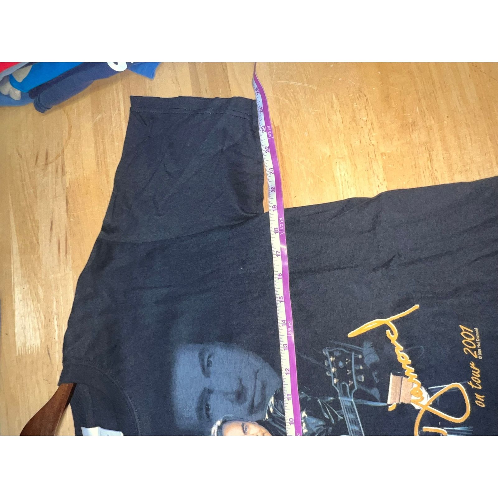 Gildan Vintage Neil Diamond Shirt On Tour 2001 Live In Concert Tee Size US M / EU 48-50 / 2 - 8 Thumbnail