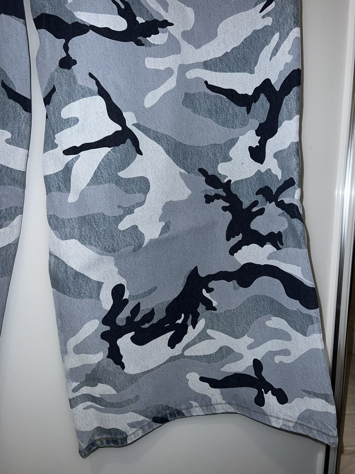 Vetements Camo Big Shape Jeans Size US 38 / EU 54 - 11 Thumbnail