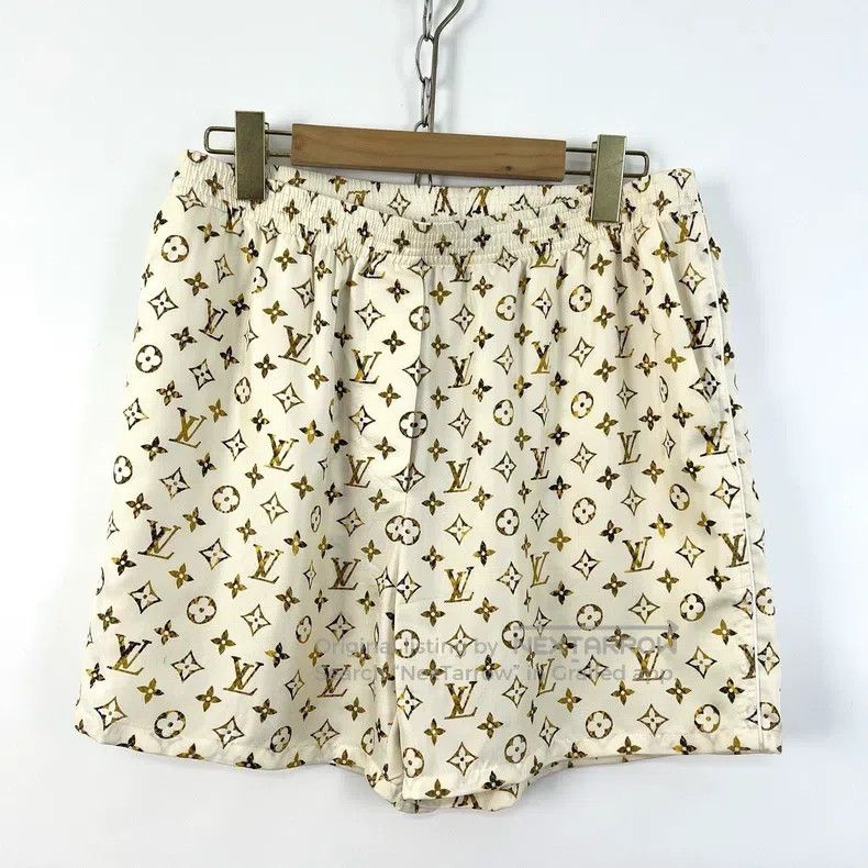 Louis Vuitton Louis Vuitton Presbyopia full print silk shorts Size US 40 / EU 56 - 1 Thumbnail