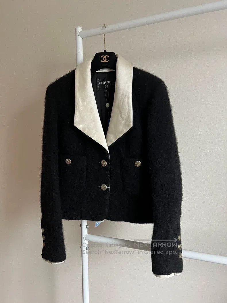 Chanel Chanel Misty Forest Black Horsehair Coat Size XS / US 0-2 / IT 36-38 - 1 Thumbnail