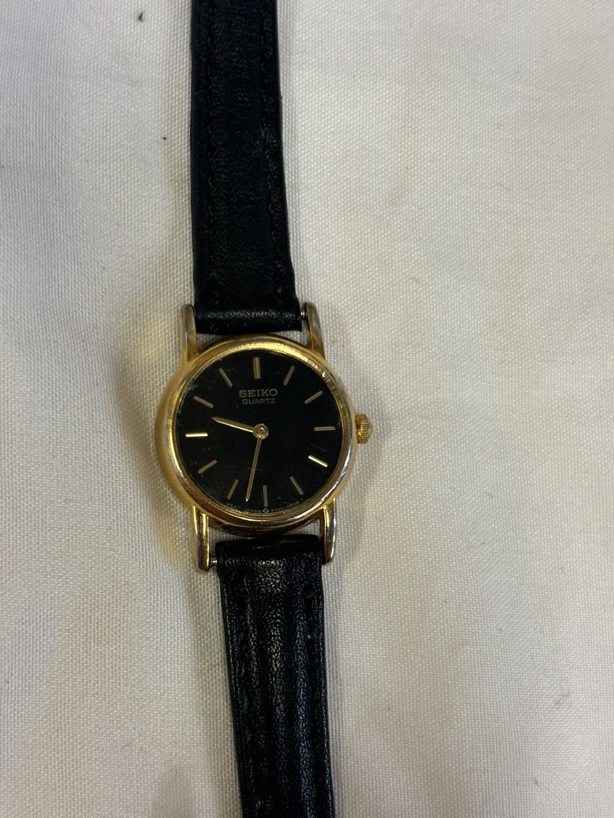 Seiko Vintage Seiko 2Y00-0A19 Womens Watch! New Battery! Size ONE SIZE - 2 Thumbnail