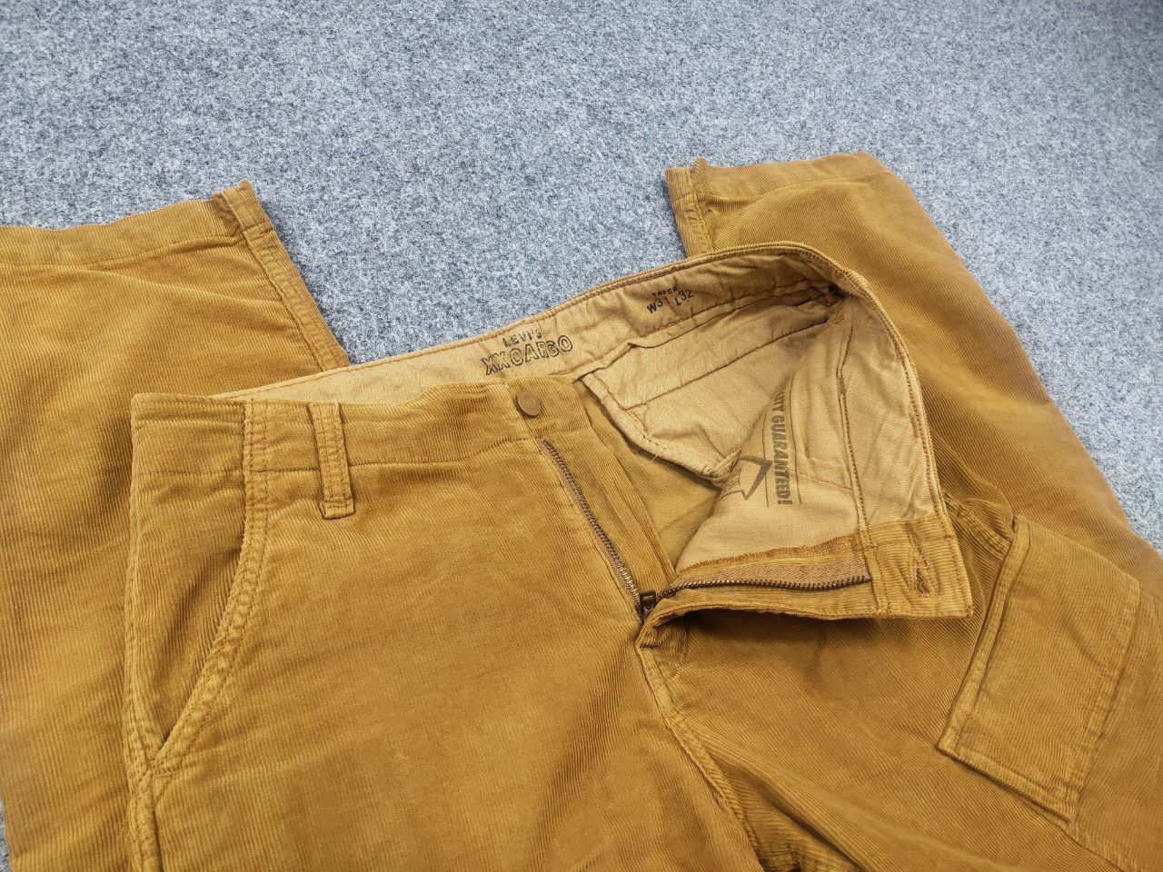 Levi's Levis xx Cargo Corduroy Trouser Brown Pants Vintage Style Size US 32 / EU 48 - 14 Thumbnail