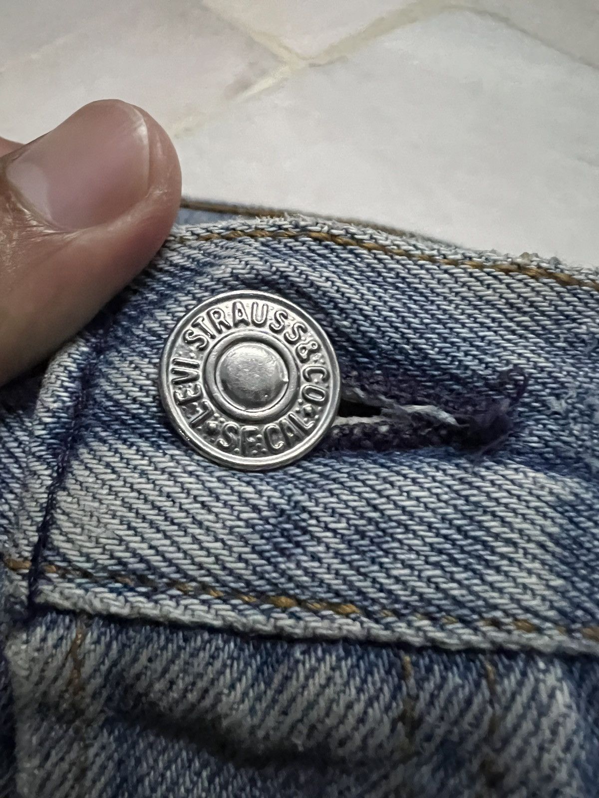 Levi's 💥90’s💥Vintage Levis 501XX Stone Wash Distress Jean USA Size US 35 - 10 Thumbnail
