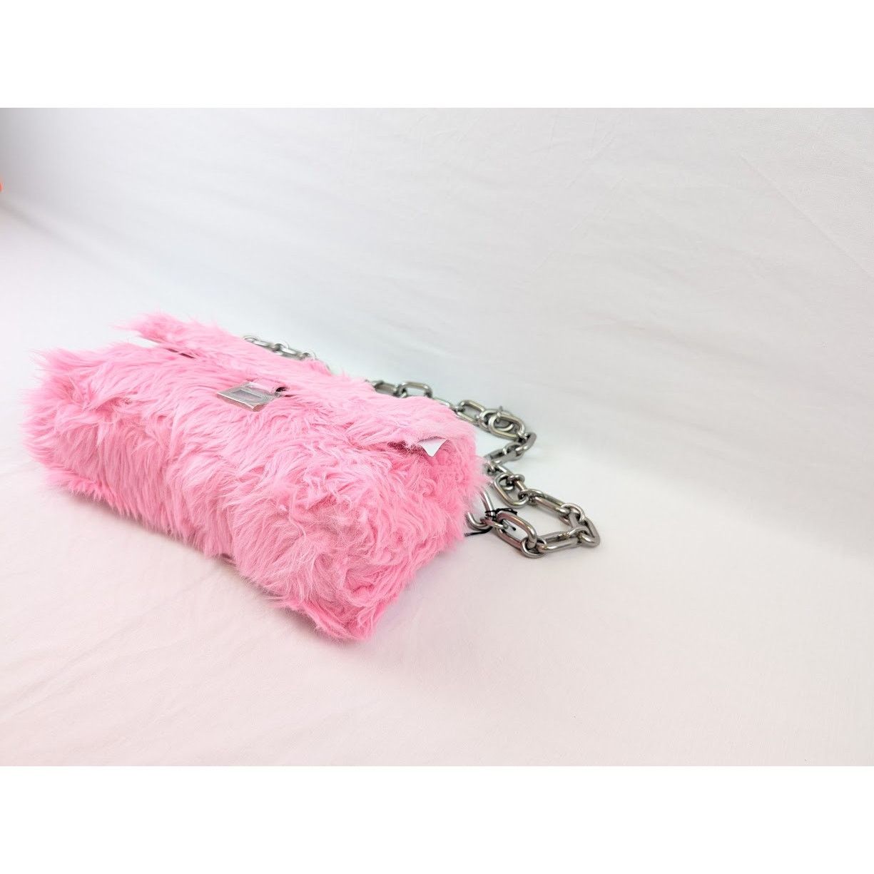 Balenciaga o1rshd1 Size: OS / Fake Fur Shoulder Bag in Pink Size ONE SIZE - 14 Thumbnail