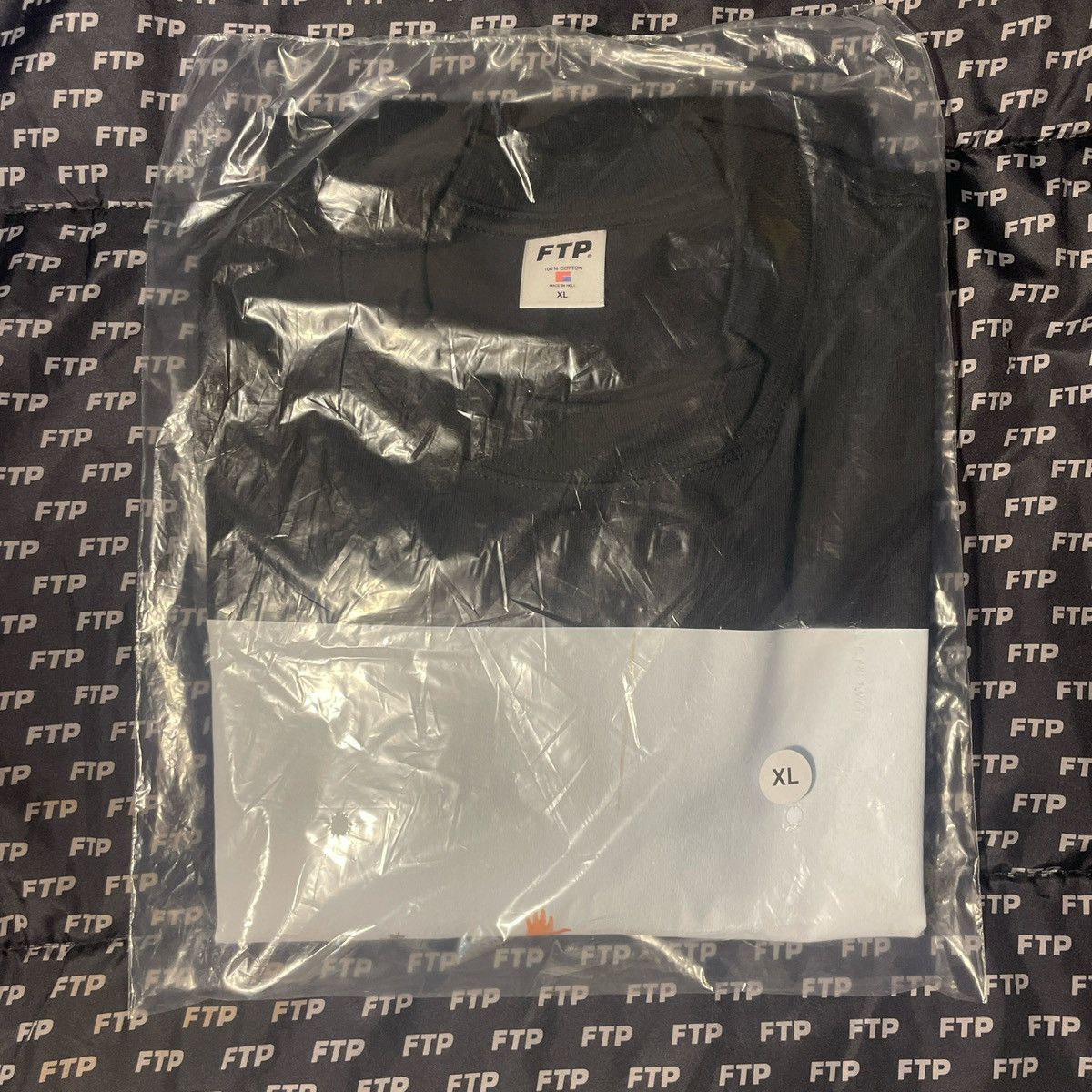 Fuck The Population FTP x FAMOUS STAR “TRAVIS BARKER” PHOTO TEE Size US XL / EU 56 / 4 - 4 Thumbnail