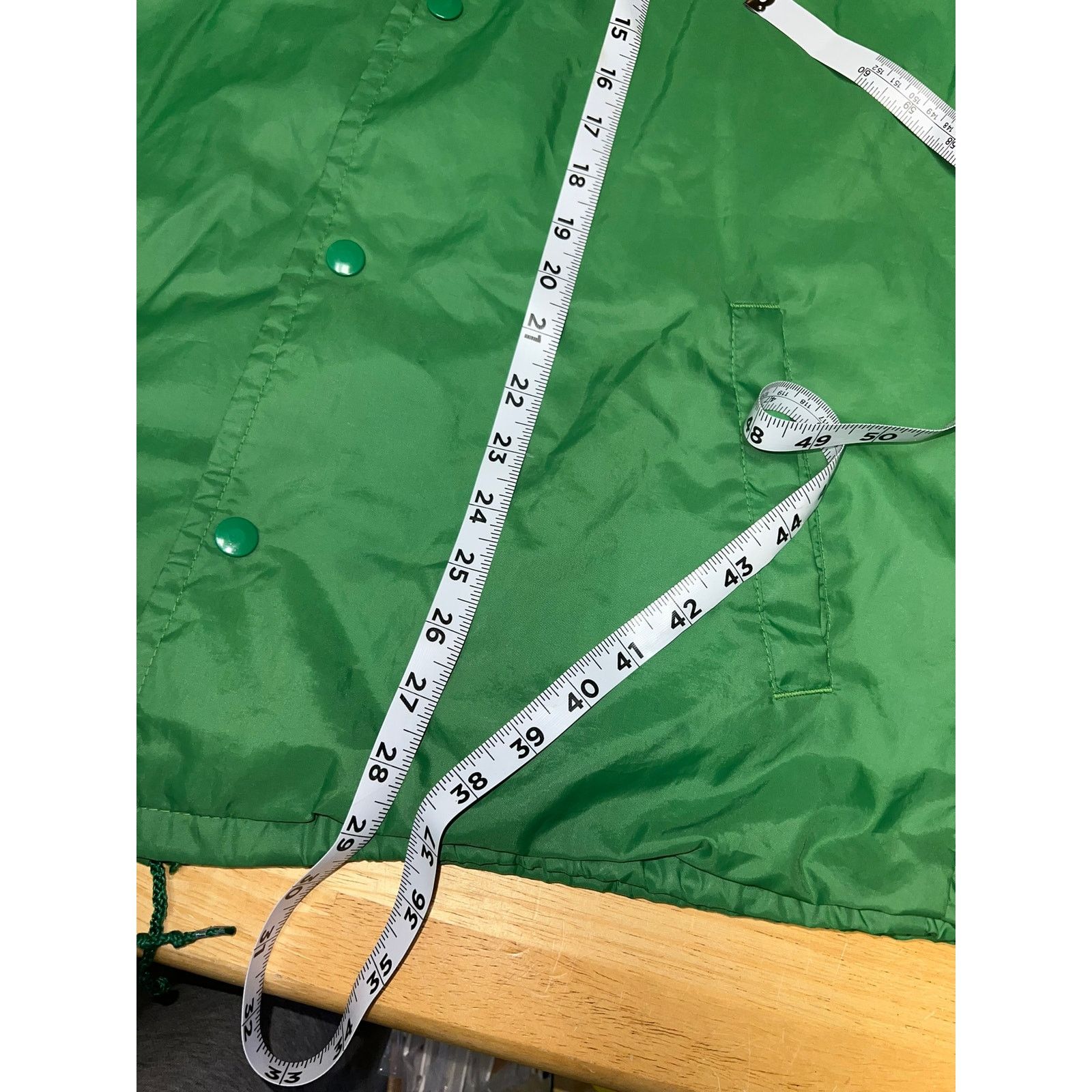Vintage Vintage Montgomery Ward Jacket Green Blank Button Down Nylon Size US L / EU 52-54 / 3 - 11 Thumbnail