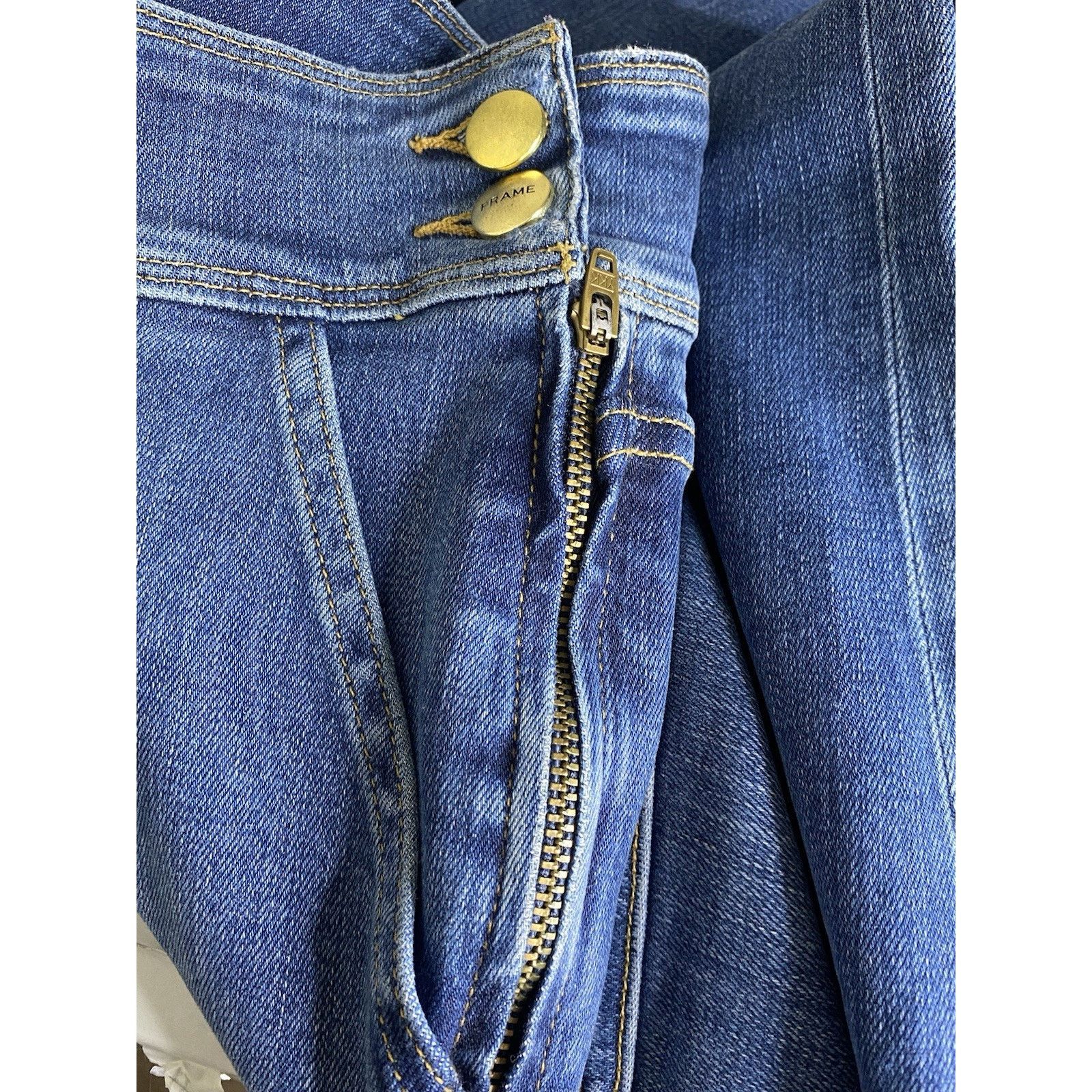 Frame FRAME Le Francoise Flare Jeans in Sidonia Size 26 Size 26" / US 2 / IT 38 - 10 Thumbnail