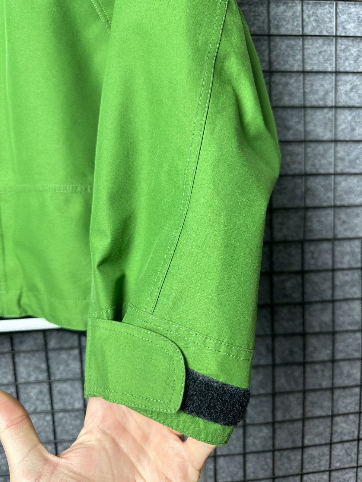 Peak Performance Peak Performance Outdoor Gore Tex Light Jacket Size S Size US S / EU 44-46 / 1 - 4 Thumbnail