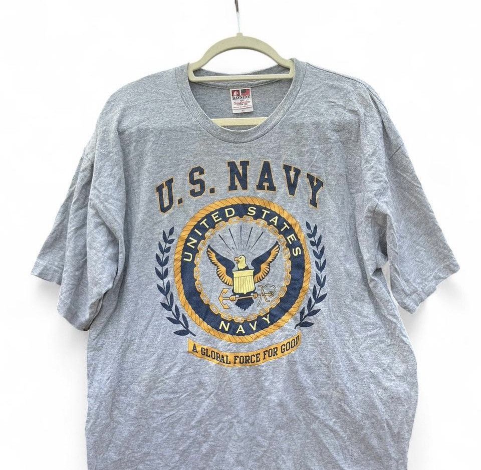 Vintage Vintage US Navy T-Shirt Gray Bayside Made In USA Large Size US XL / EU 56 / 4 - 1 Thumbnail