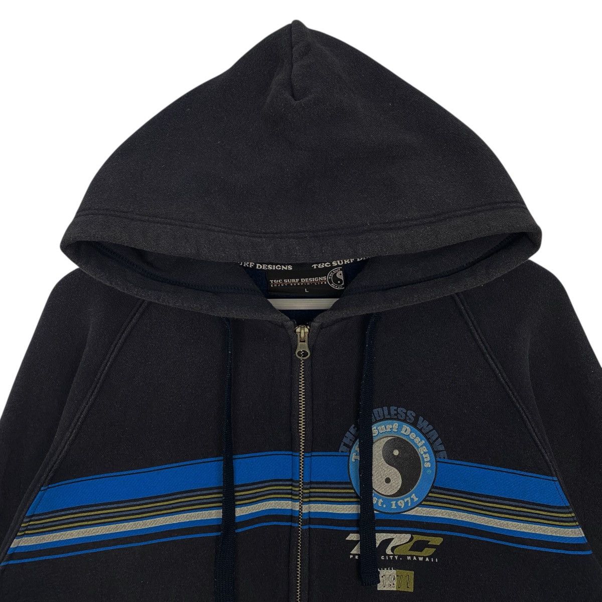Vintage Vintage T&C Surf Hawaii Hoodie Sweater Black Size L Size US L / EU 52-54 / 3 - 4 Thumbnail