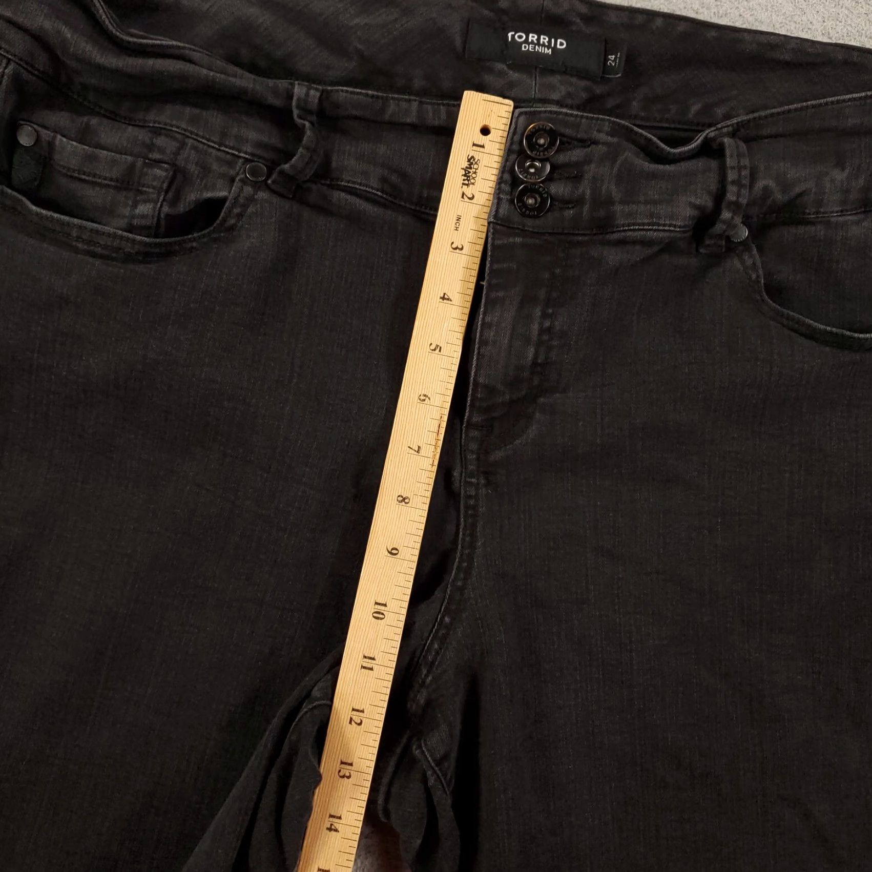 Torrid Torrid Denim Shorts Womens 24 Black Jorts Stretch Flex 42x10 Dark Wash Size 42" / US 20 - 3 Thumbnail