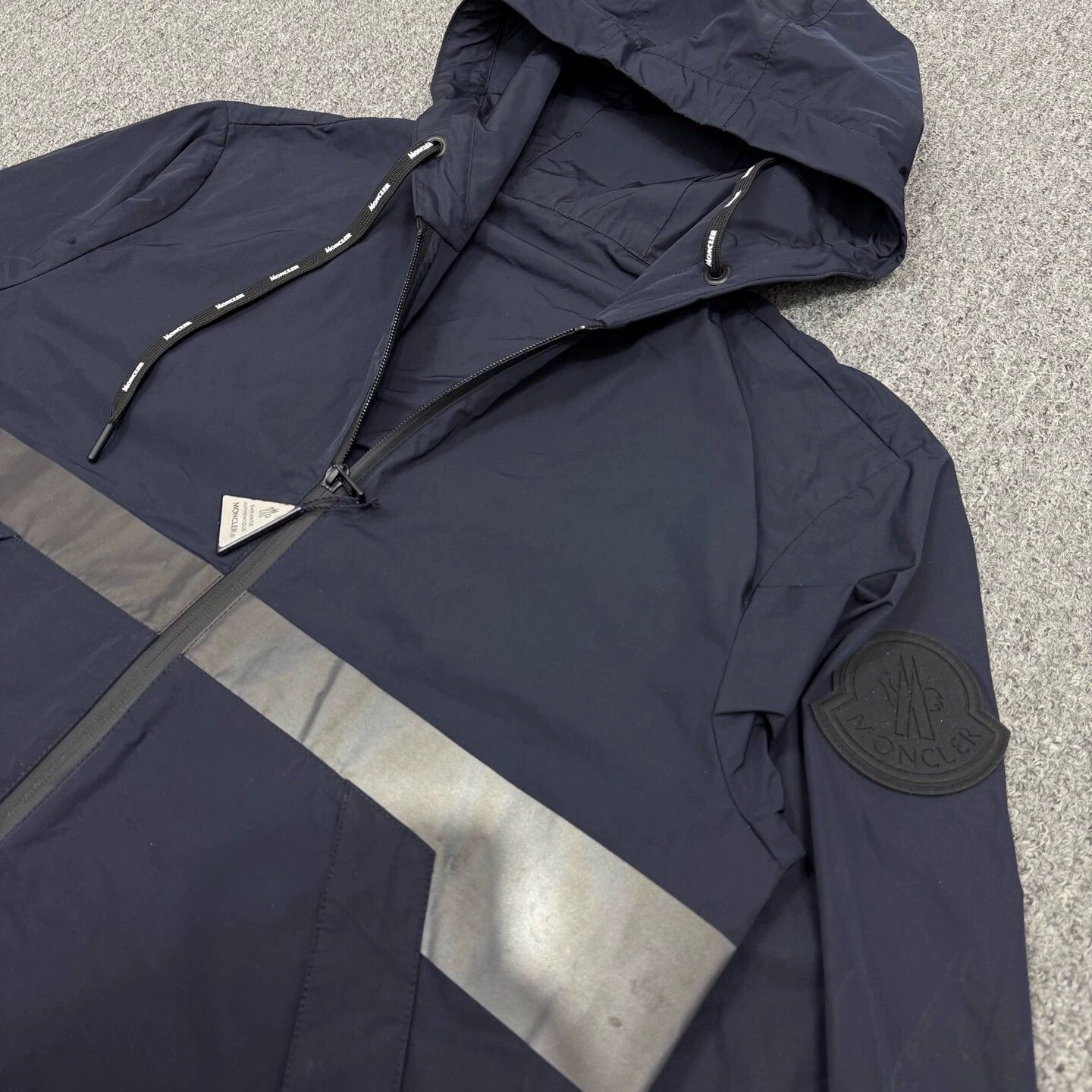 Moncler Moncler 3M Reflective Shell Jacket Size 1 Mint Size US S / EU 44-46 / 1 - 3 Thumbnail