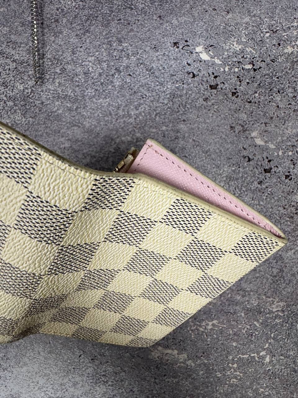 Louis Vuitton Louis Vuitton Damier Azur Canvas Wallet with Pink Button Size ONE SIZE - 16 Thumbnail